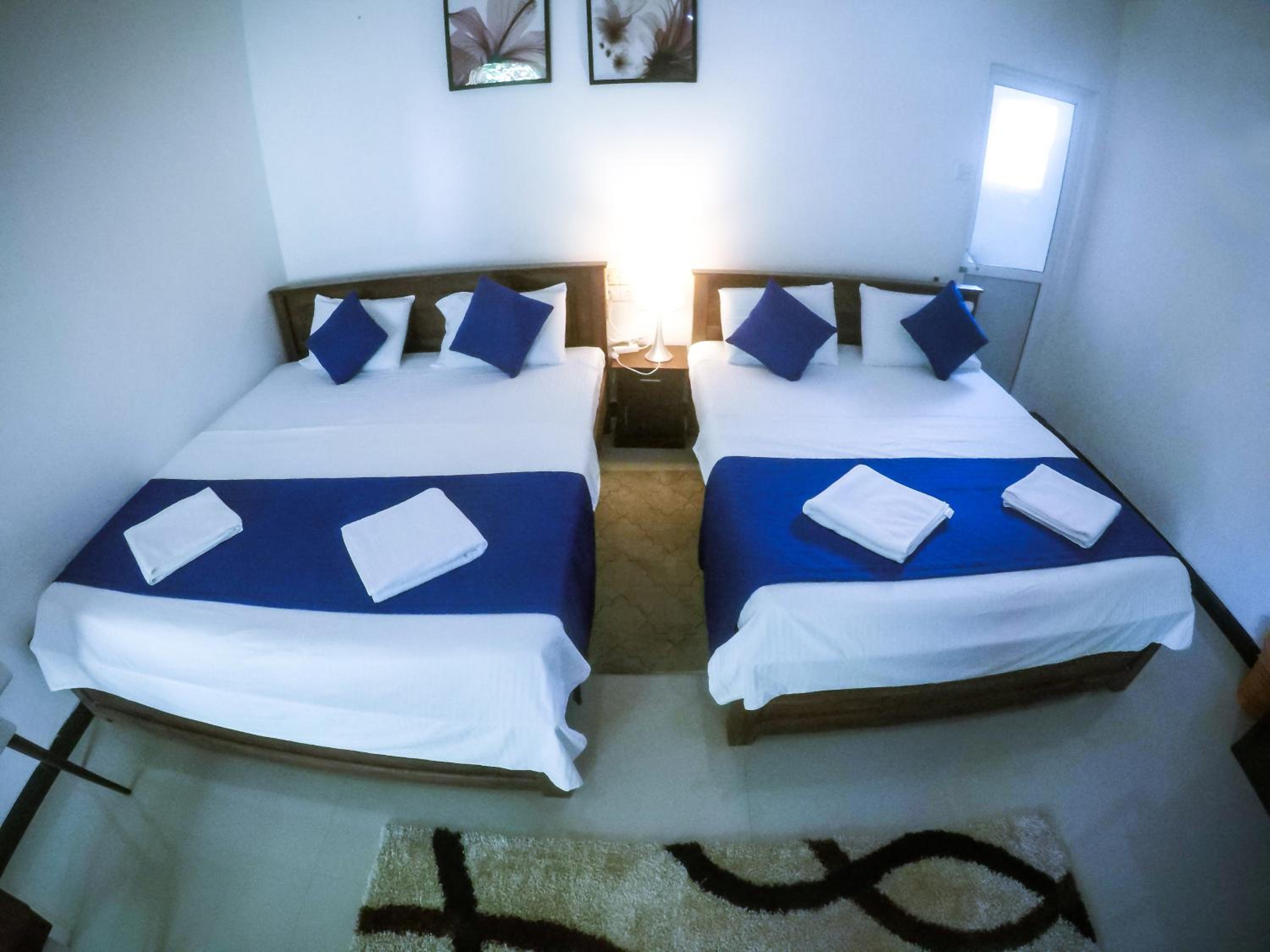 Deluxe Family Room