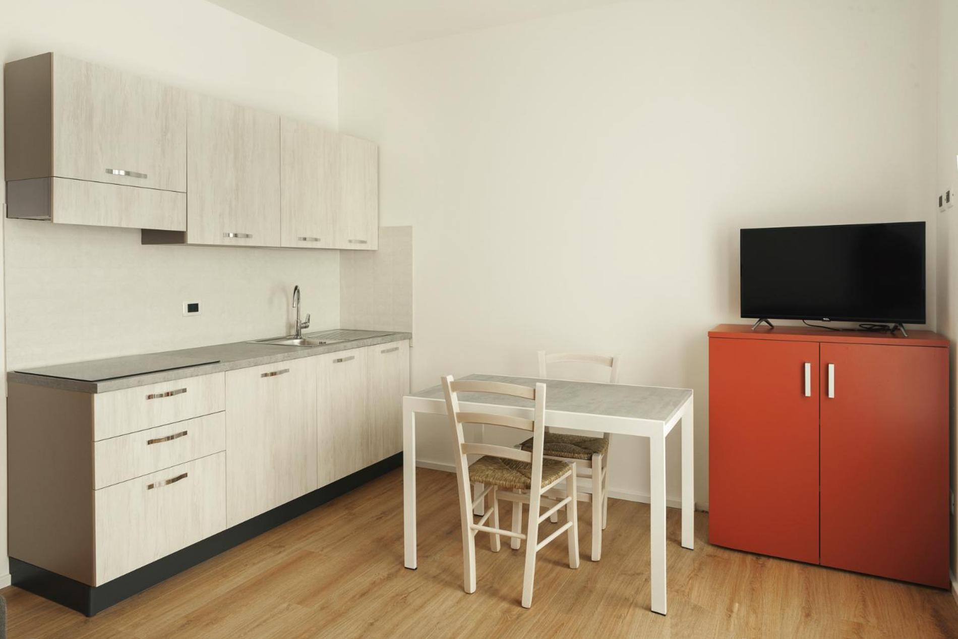 Studio with Sofa Bed - Photo 2