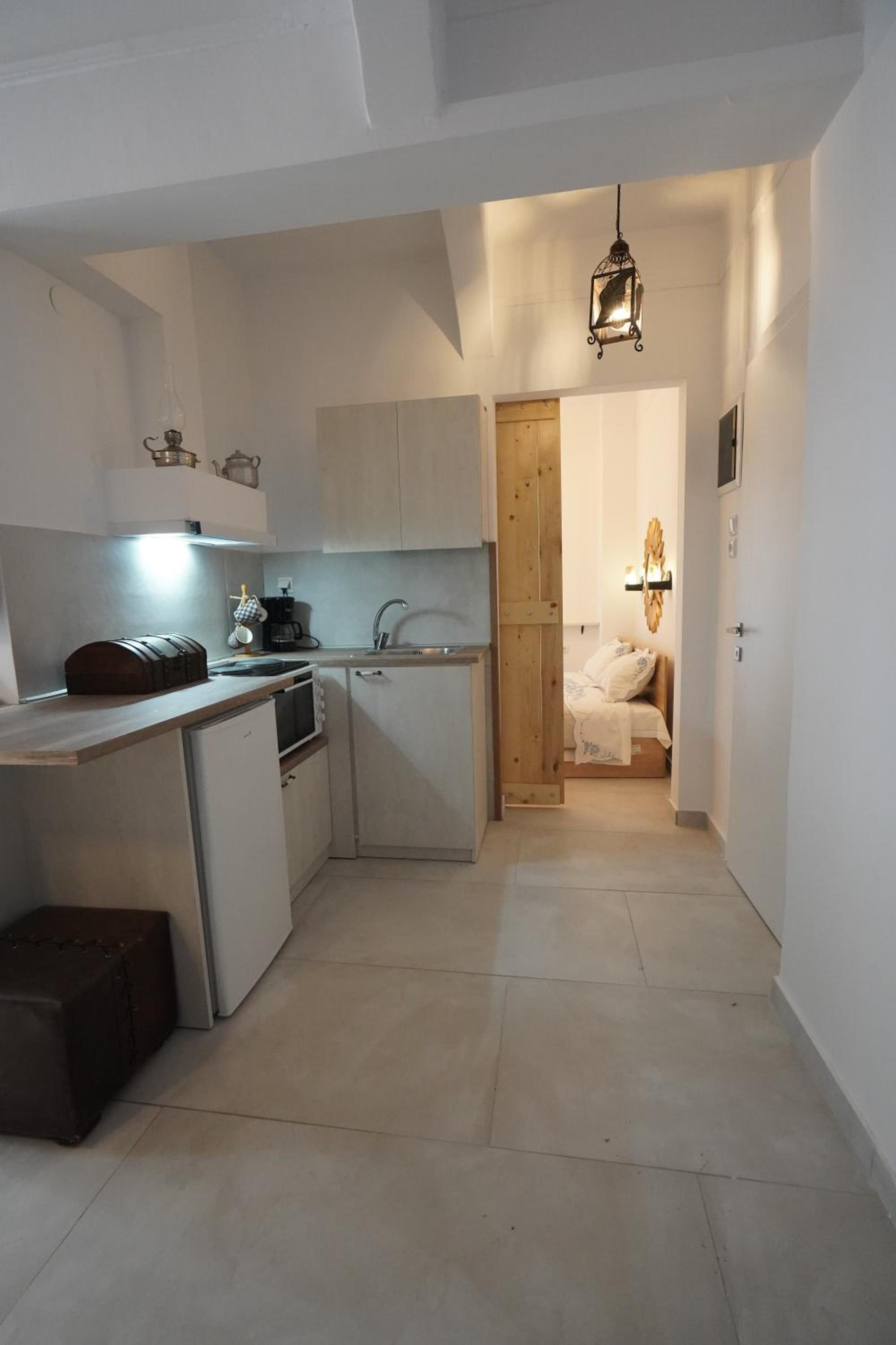 One-Bedroom Apartment - Photo 16