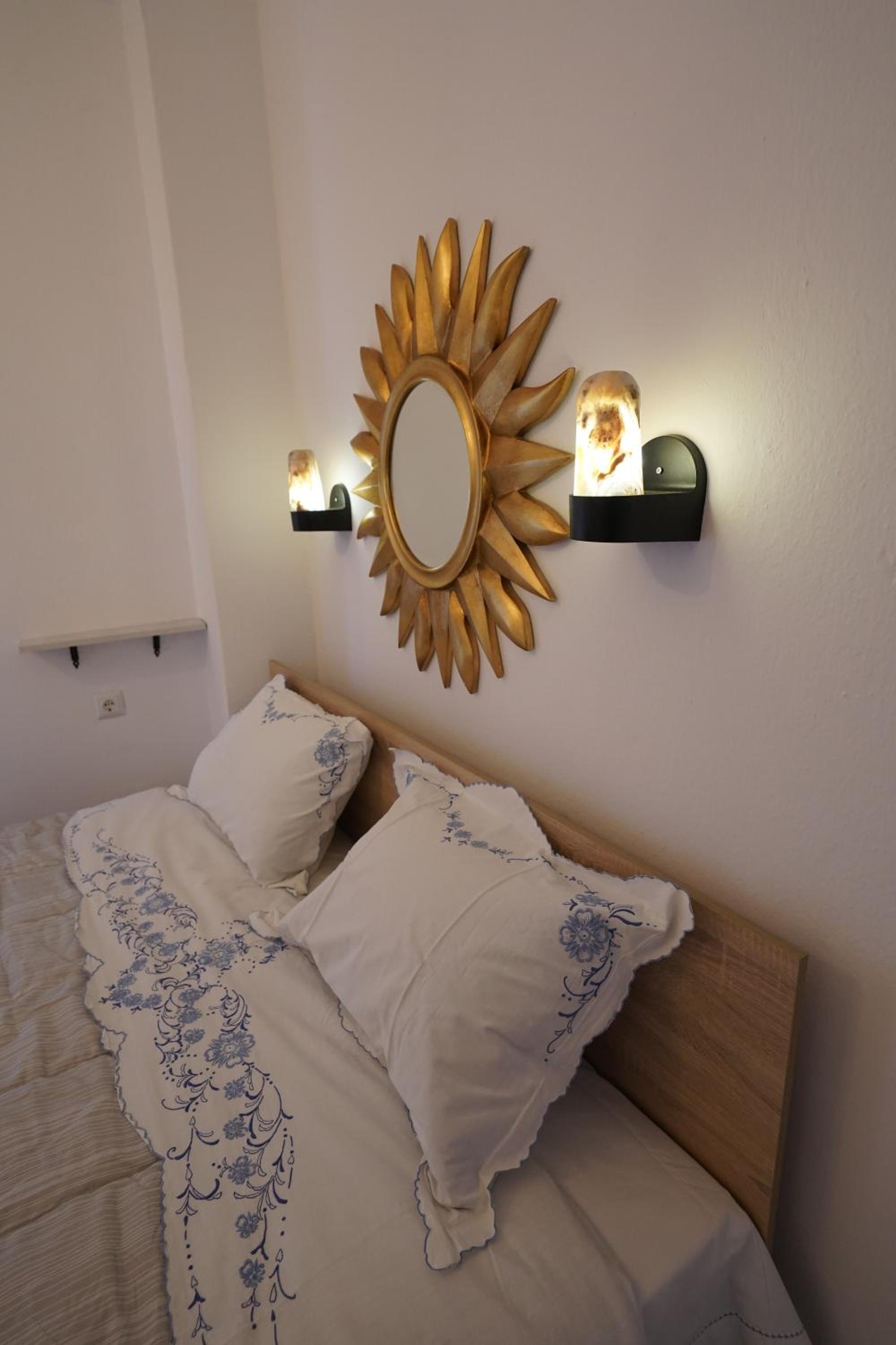 One-Bedroom Apartment - Photo 13