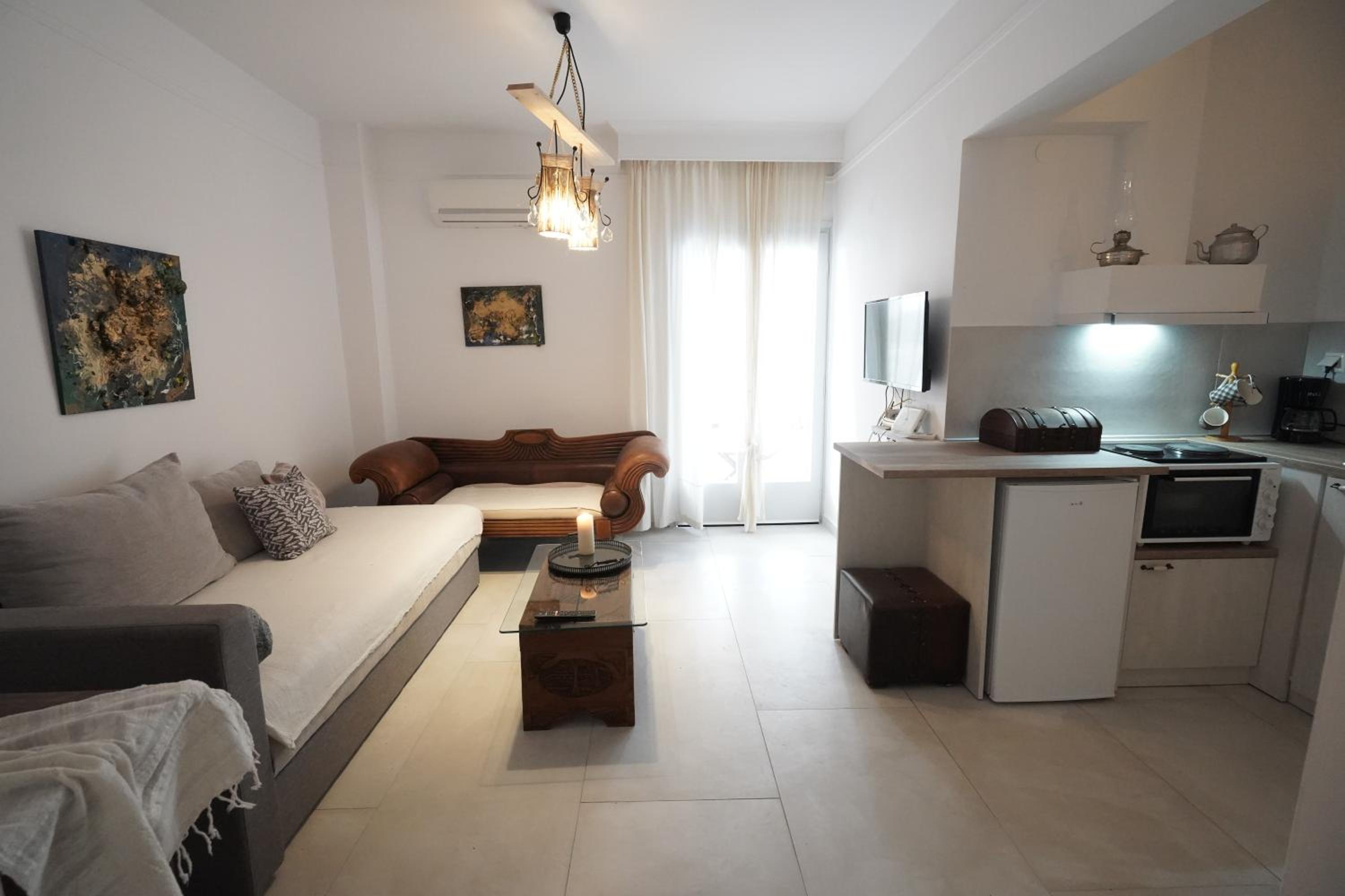 One-Bedroom Apartment - Photo 28