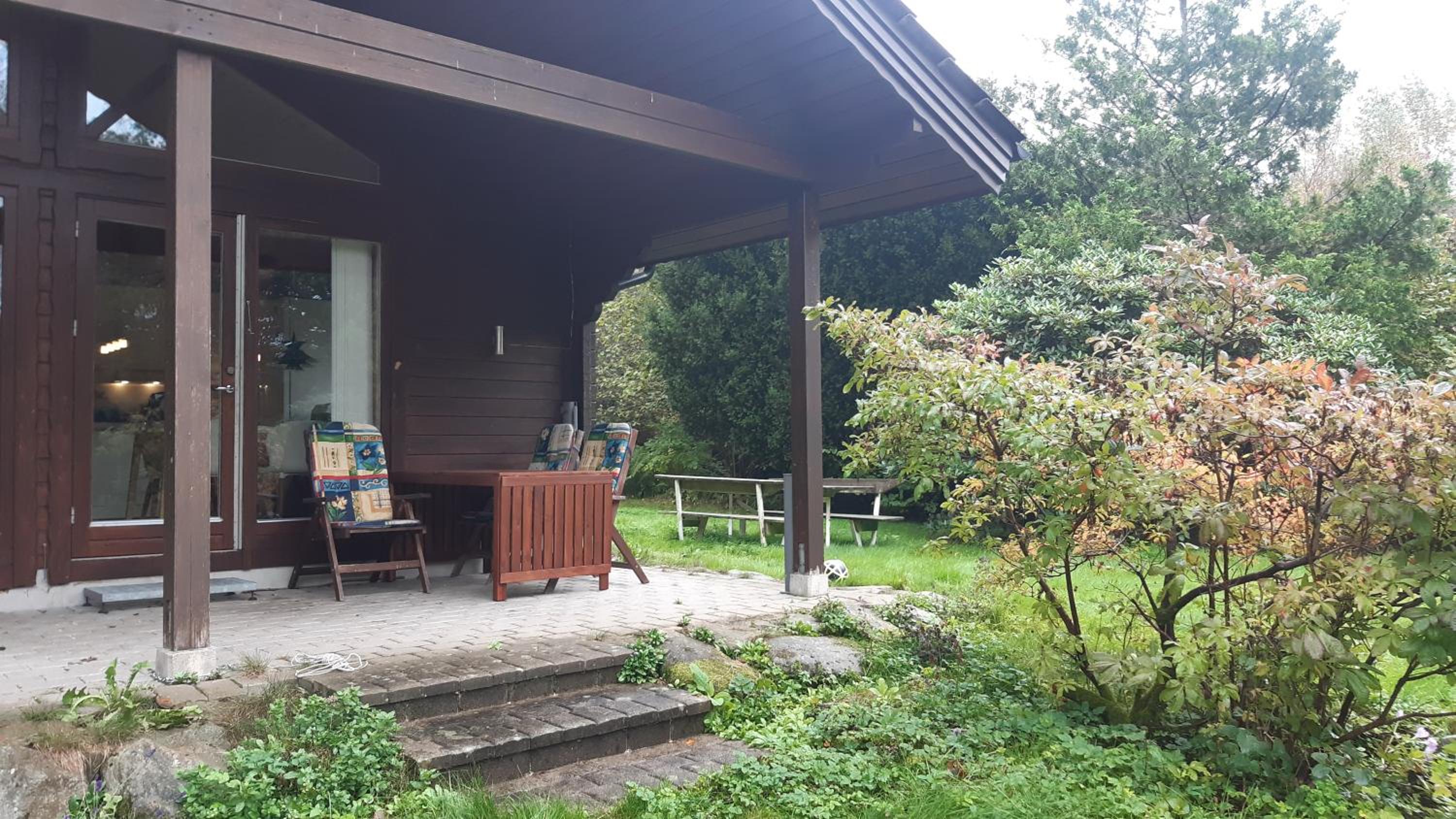Three-Bedroom House - Photo 24
