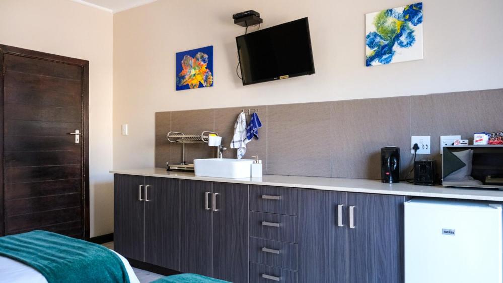 Twin/Double Room photo 2