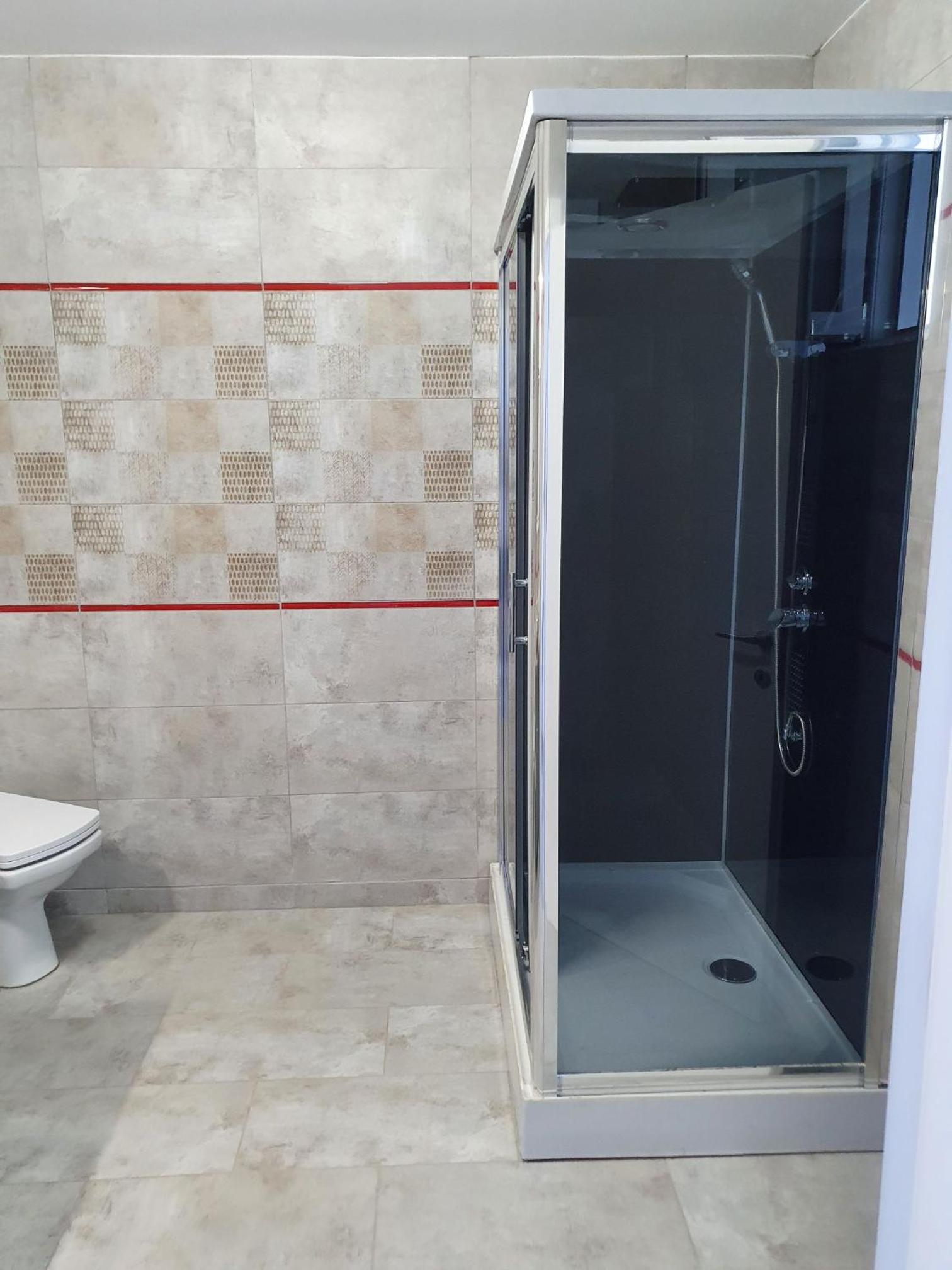 One-Bedroom Apartment - Photo 4