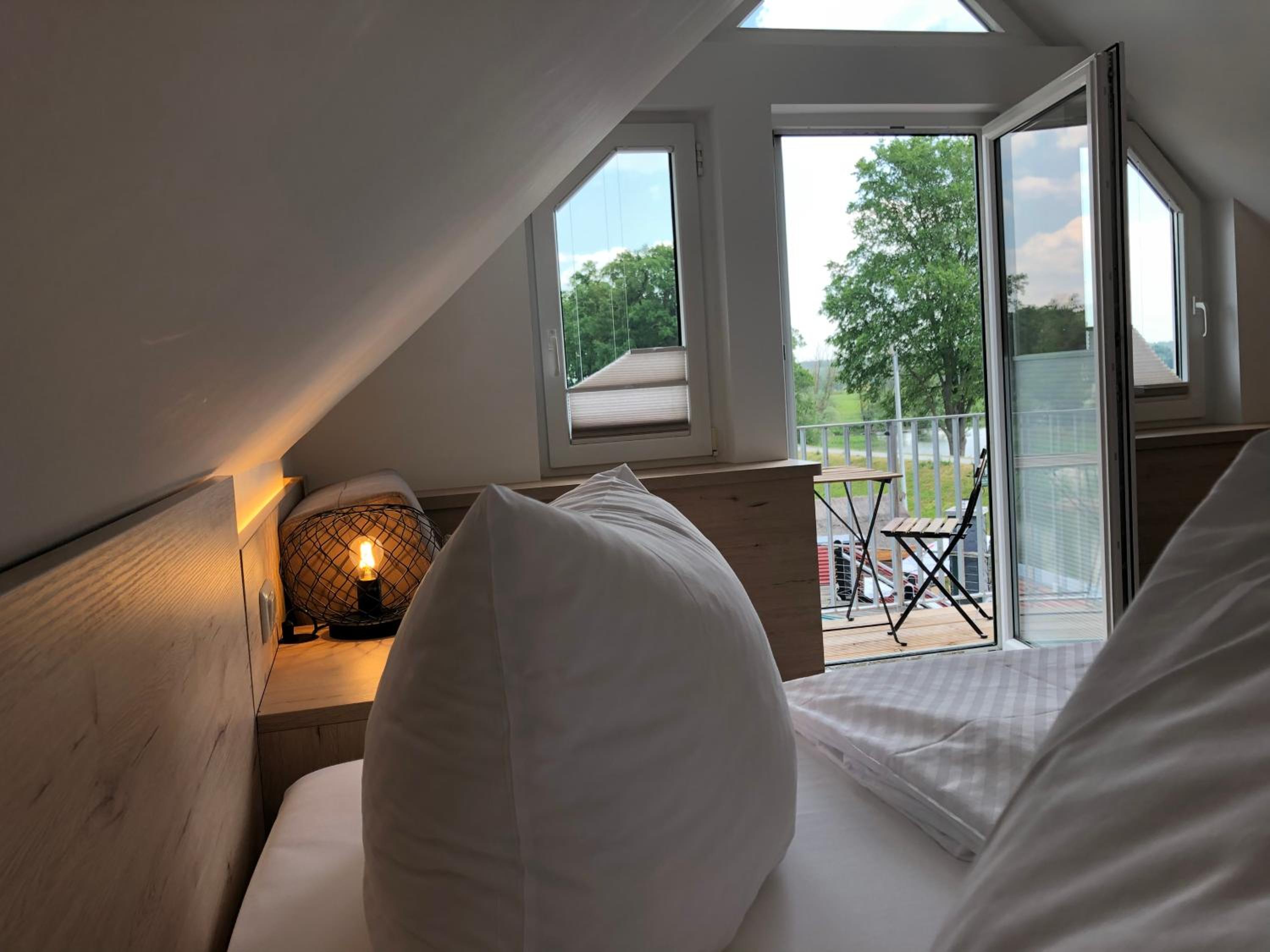 Standard Double Room - Photo 3