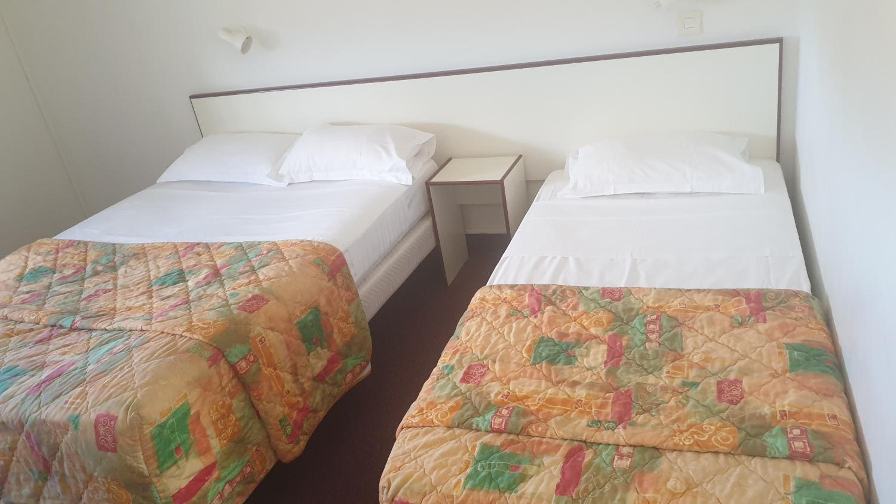 Triple Room - Poolside photo 2