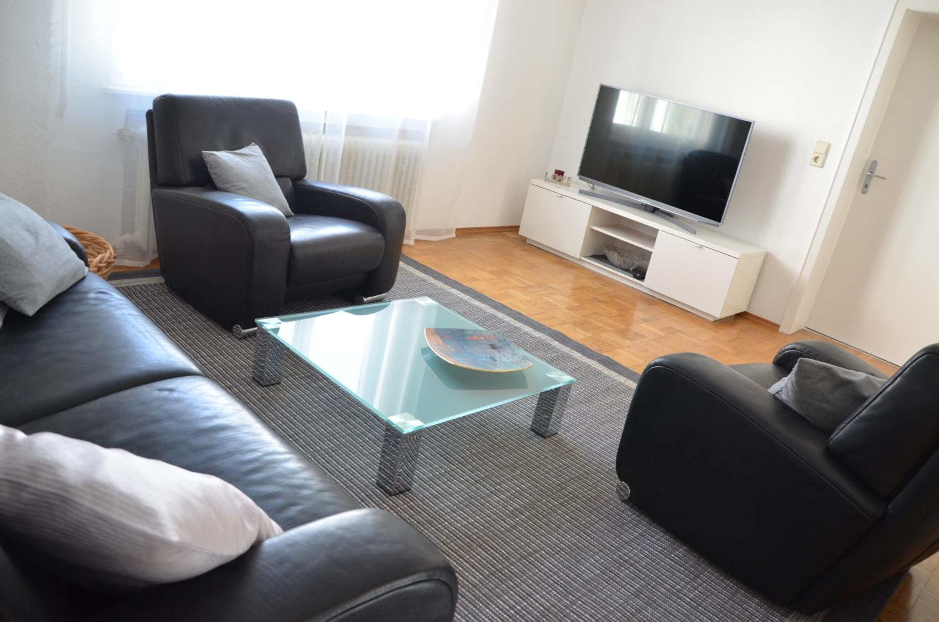 Three-Bedroom Apartment photo 3