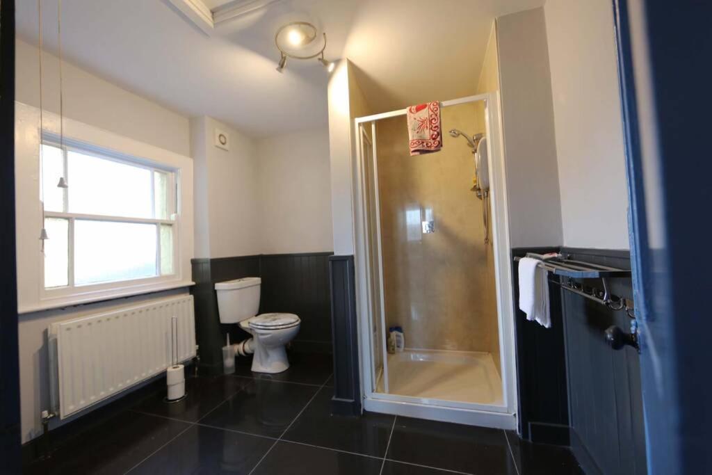 Three-Bedroom Apartment - Photo 2