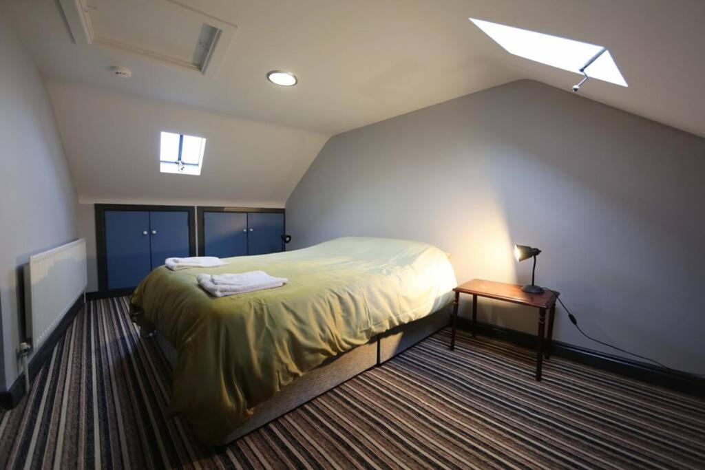 Three-Bedroom Apartment - Photo 4