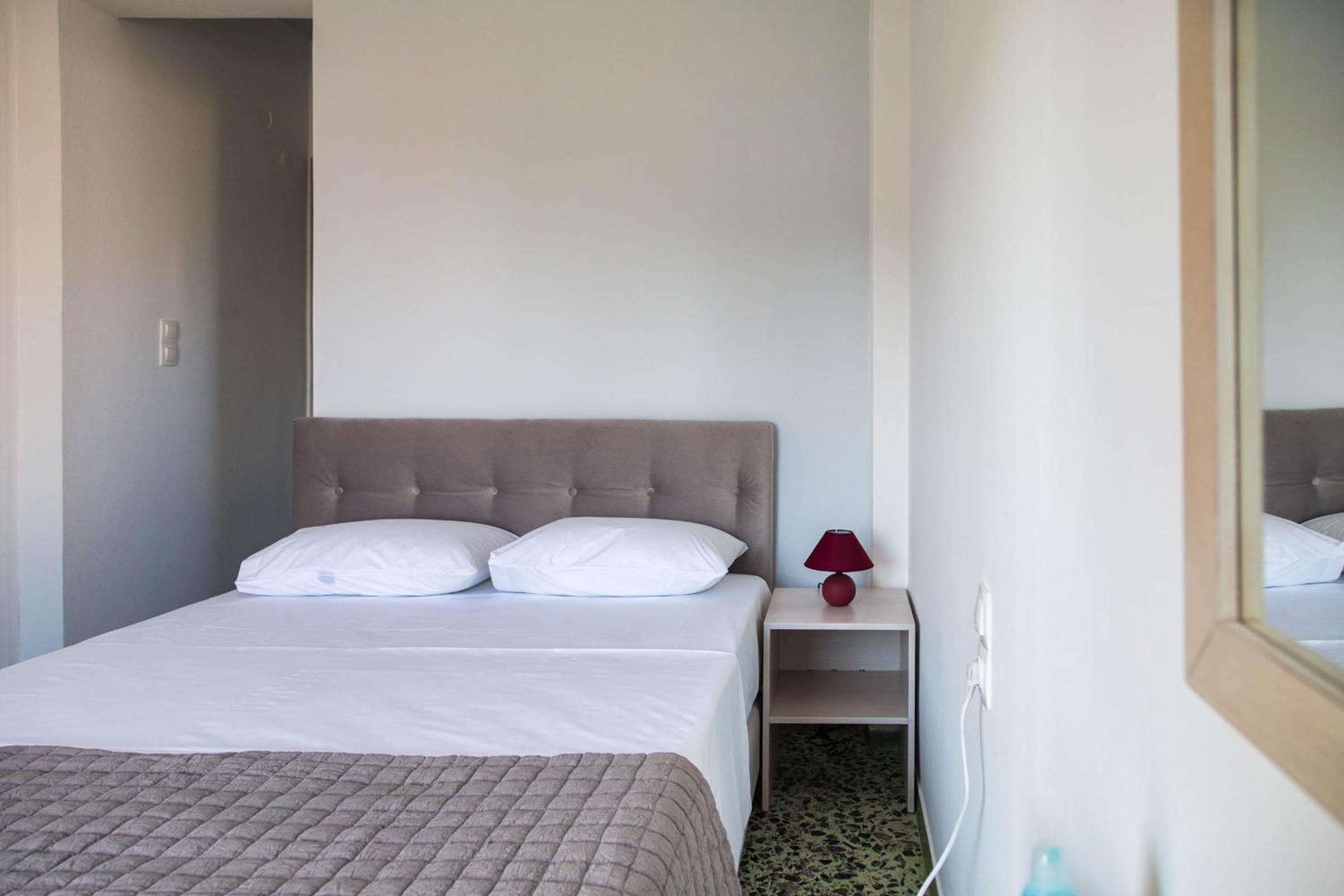 Double Room with Balcony and Sea View - Photo 5
