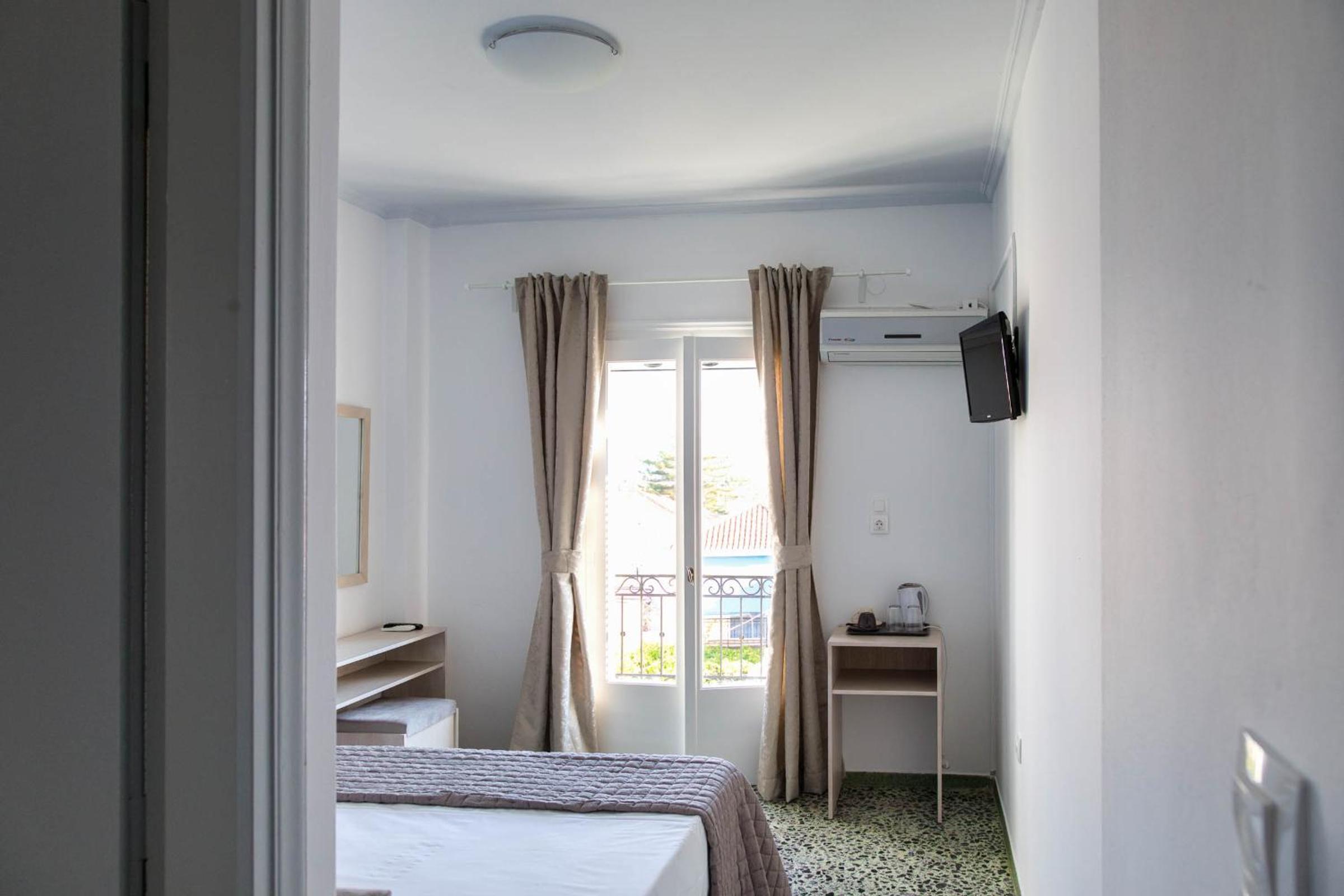 Double Room with Garden View - Photo 1