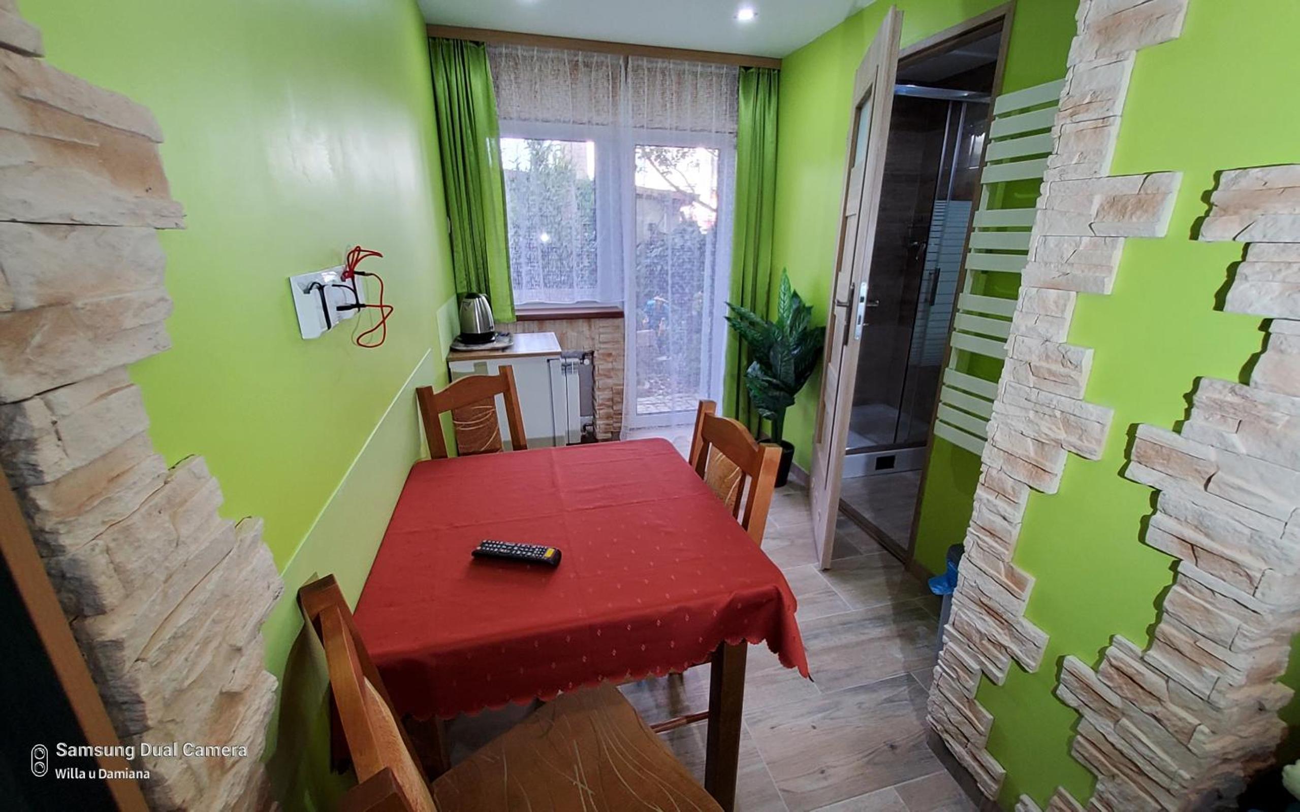 Triple Room with Private Bathroom photo 3