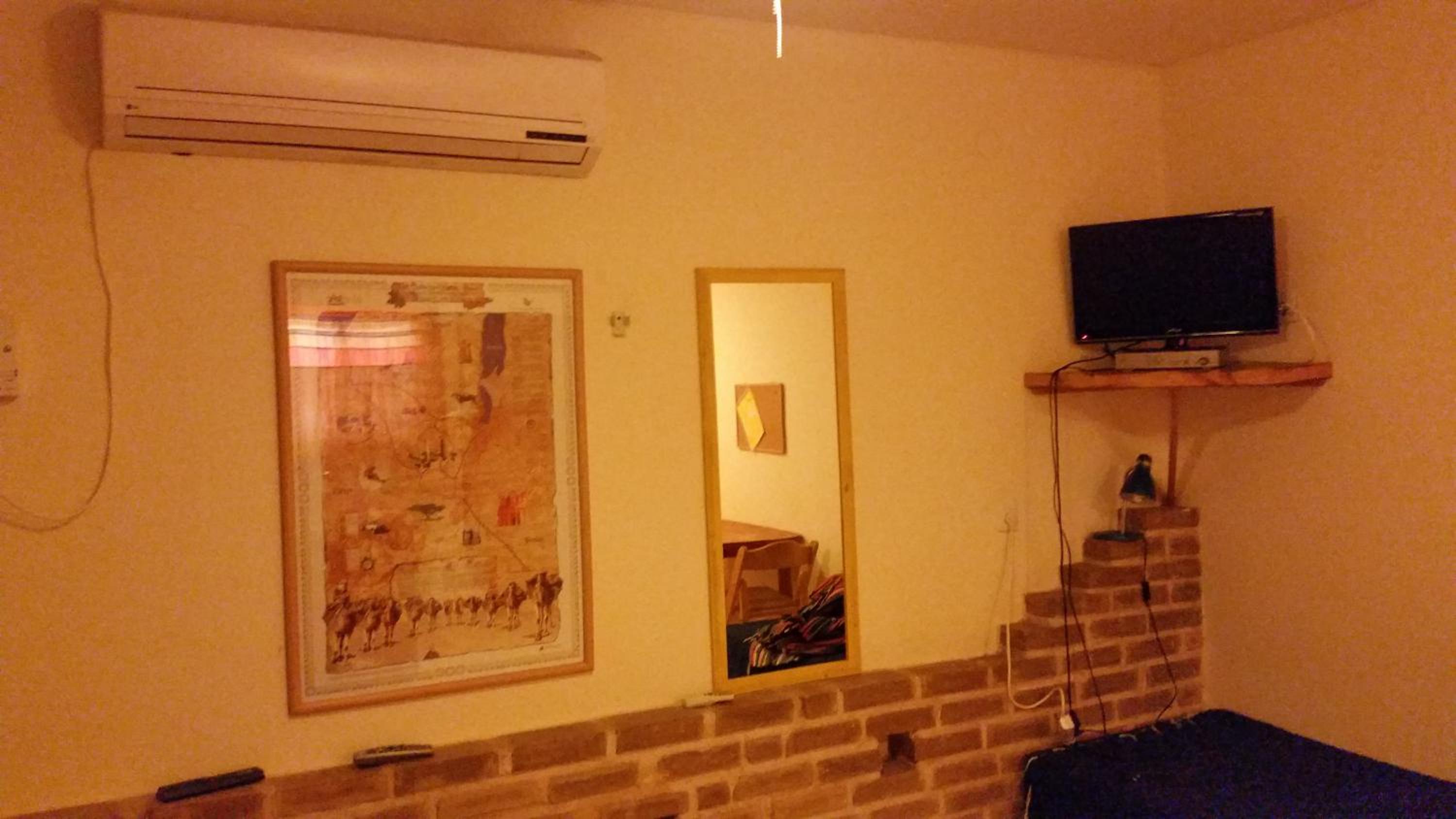 Double or Twin Room - Photo 6