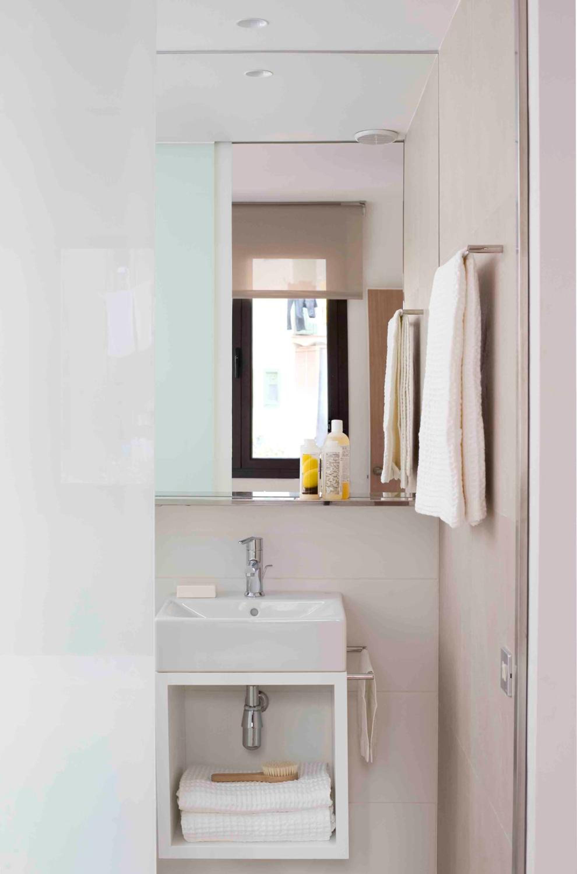 Two-Bedroom Apartment with 2 Bathrooms  photo 2