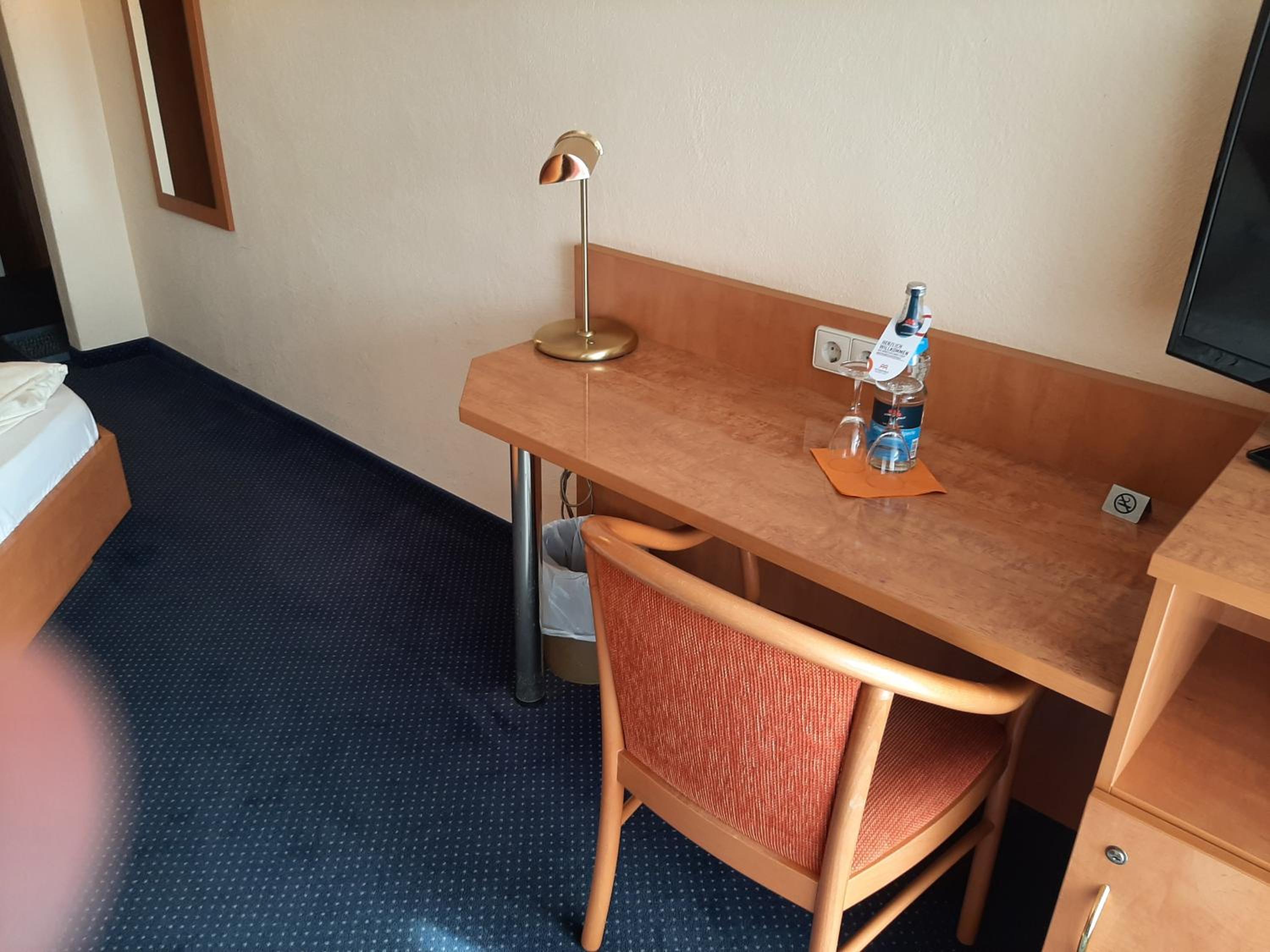 Large Single Room photo 2
