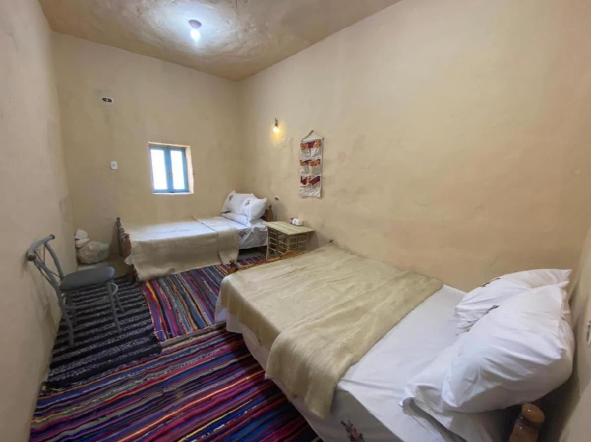 Double or Twin Room - Photo 6
