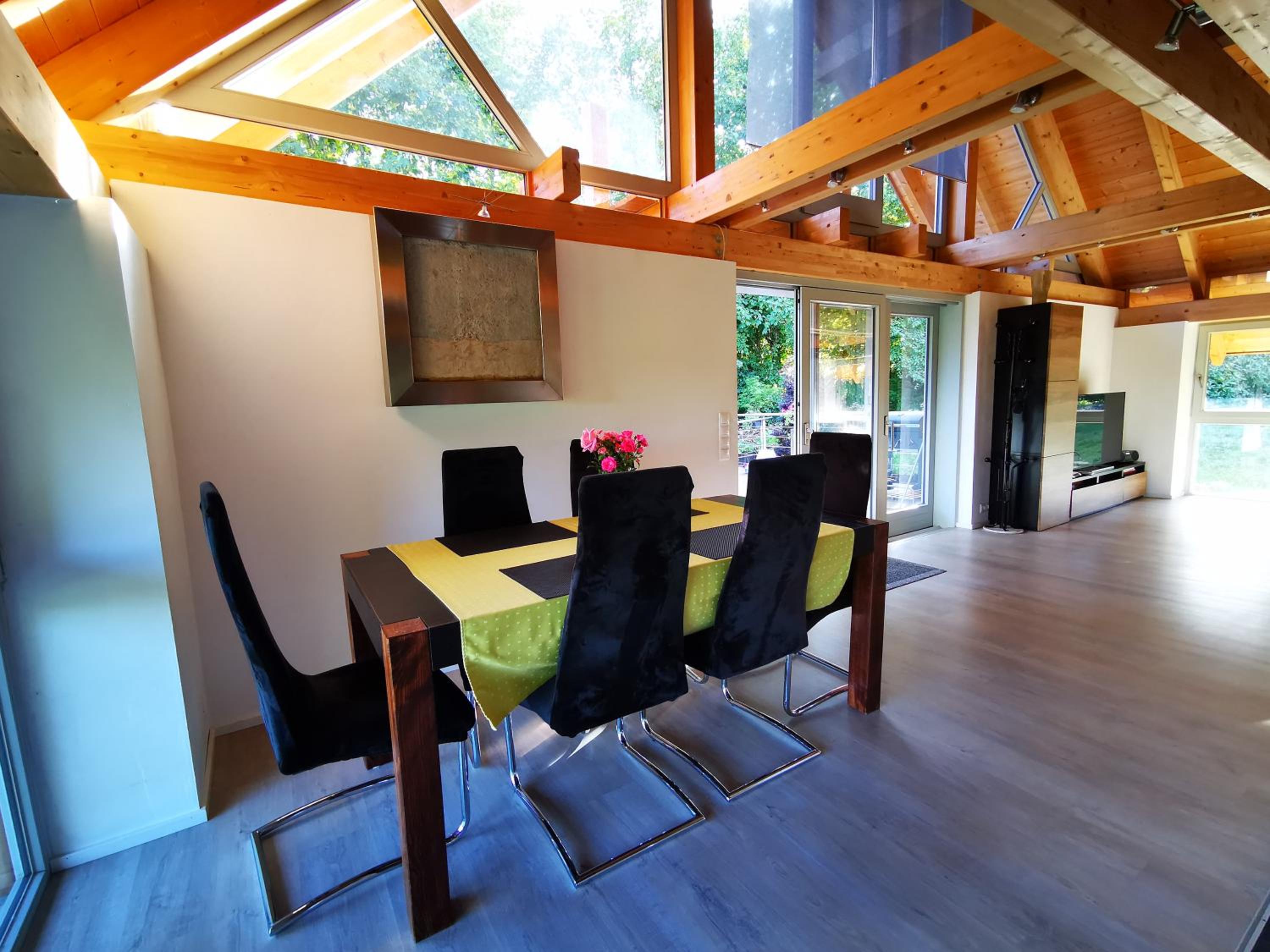Two-Bedroom House - Photo 5