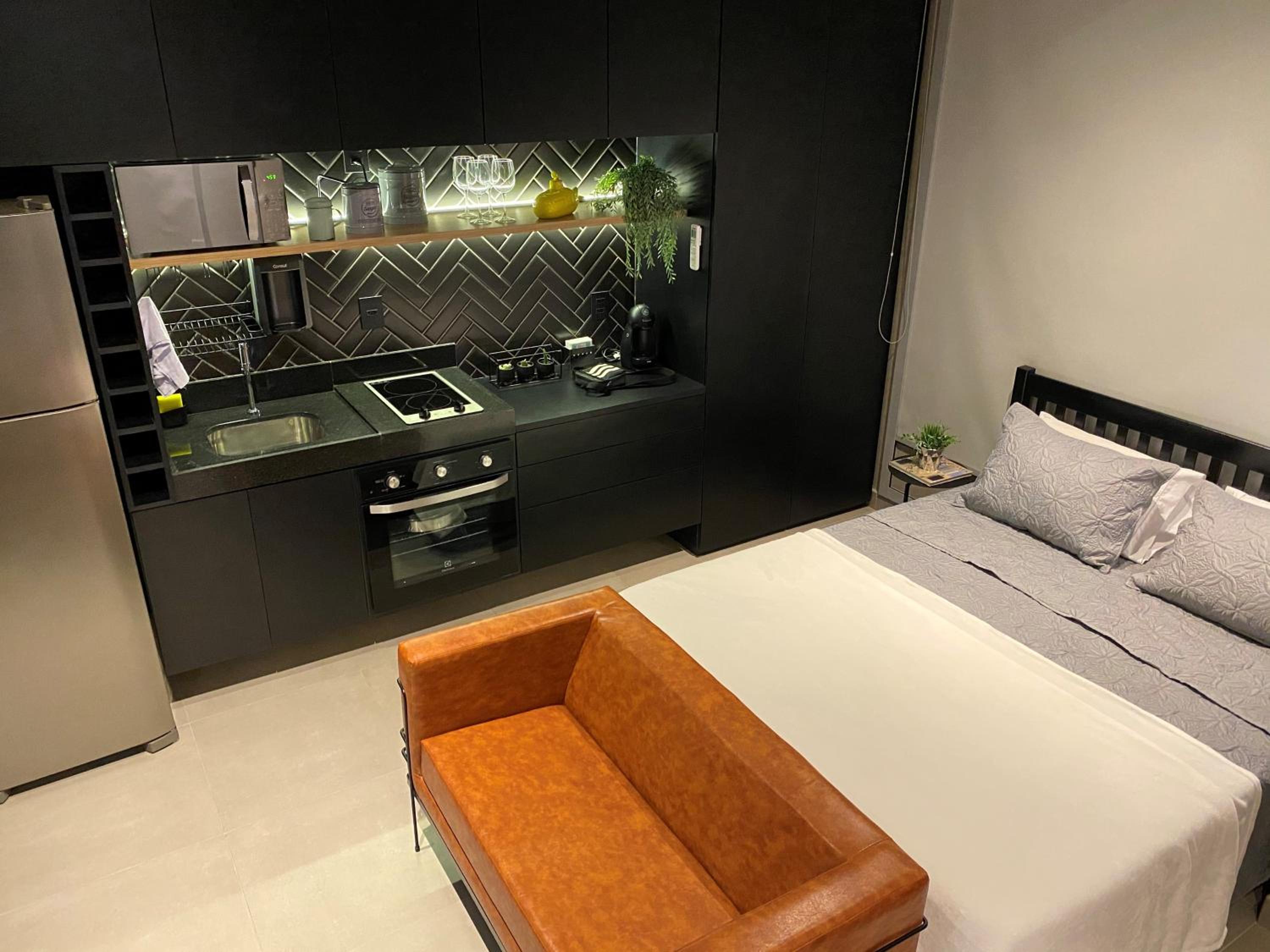 Studio Apartment - Photo 29