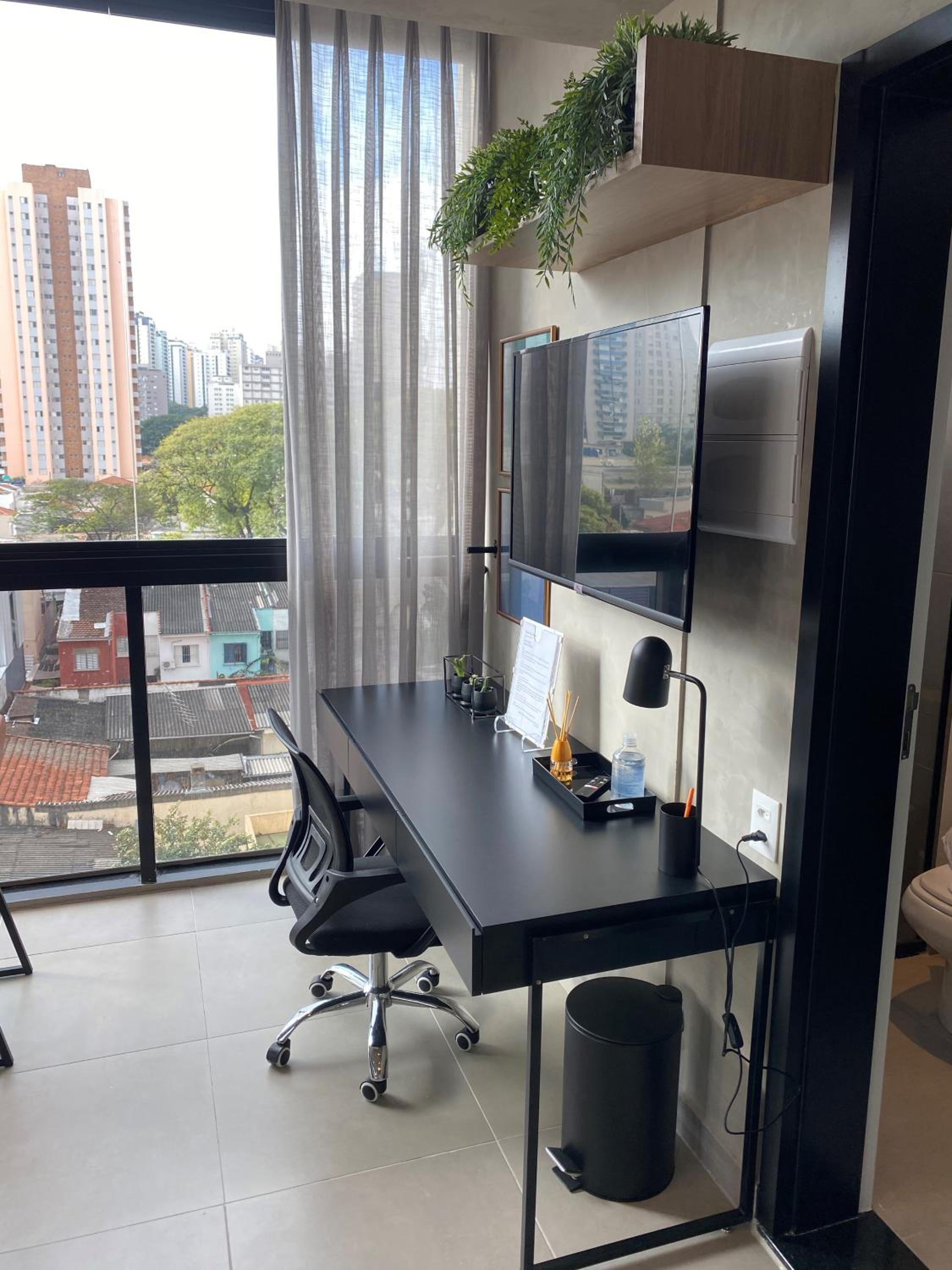 Studio Apartment - Photo 18