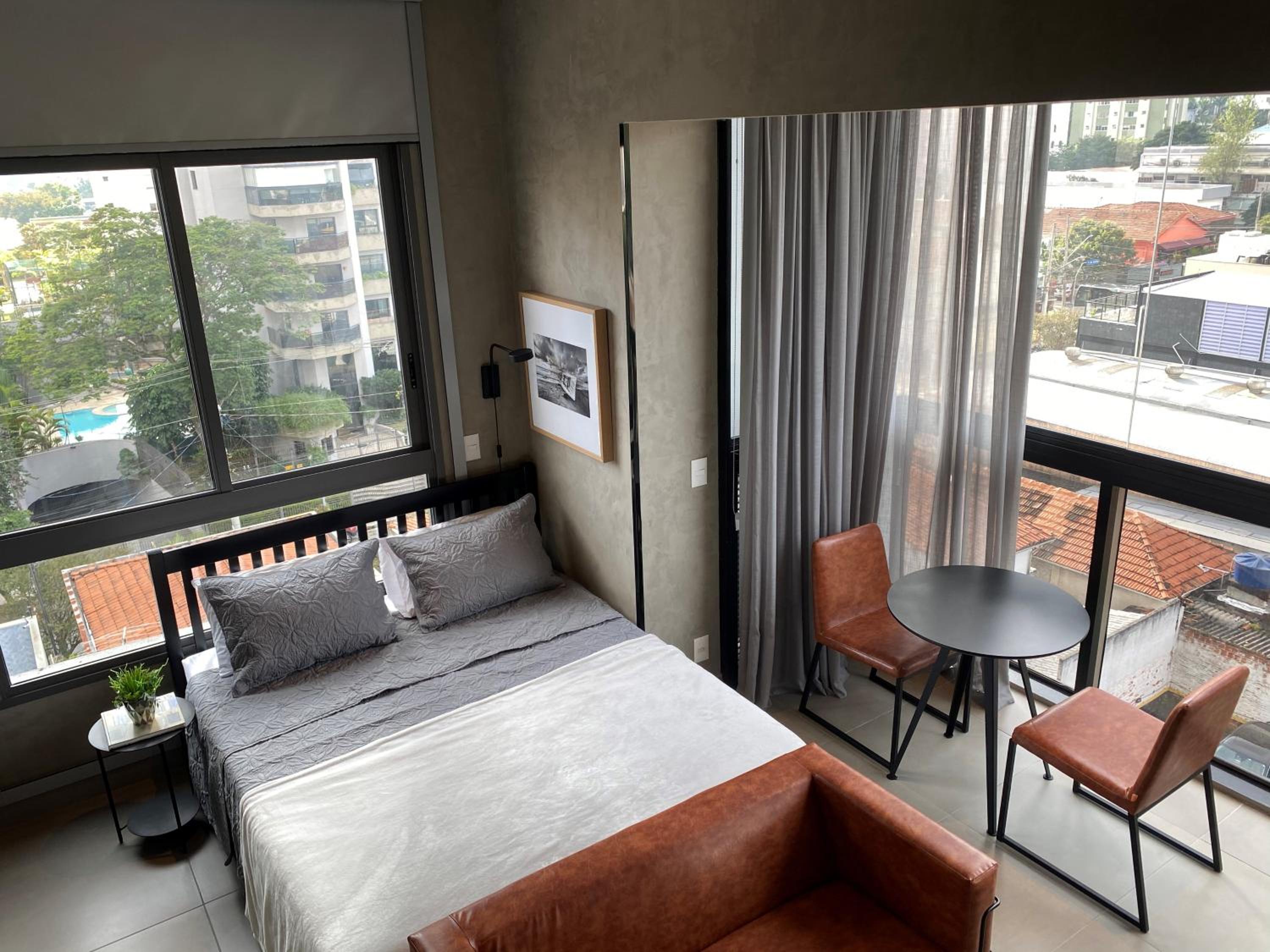 Studio Apartment - Photo 14