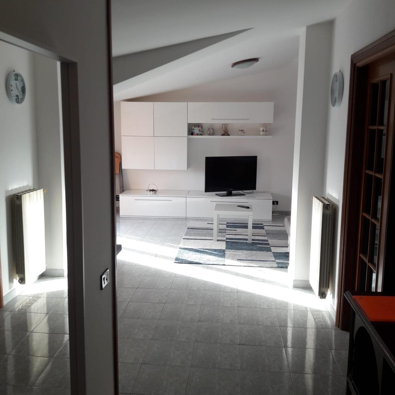 Two-Bedroom Apartment - Photo 12