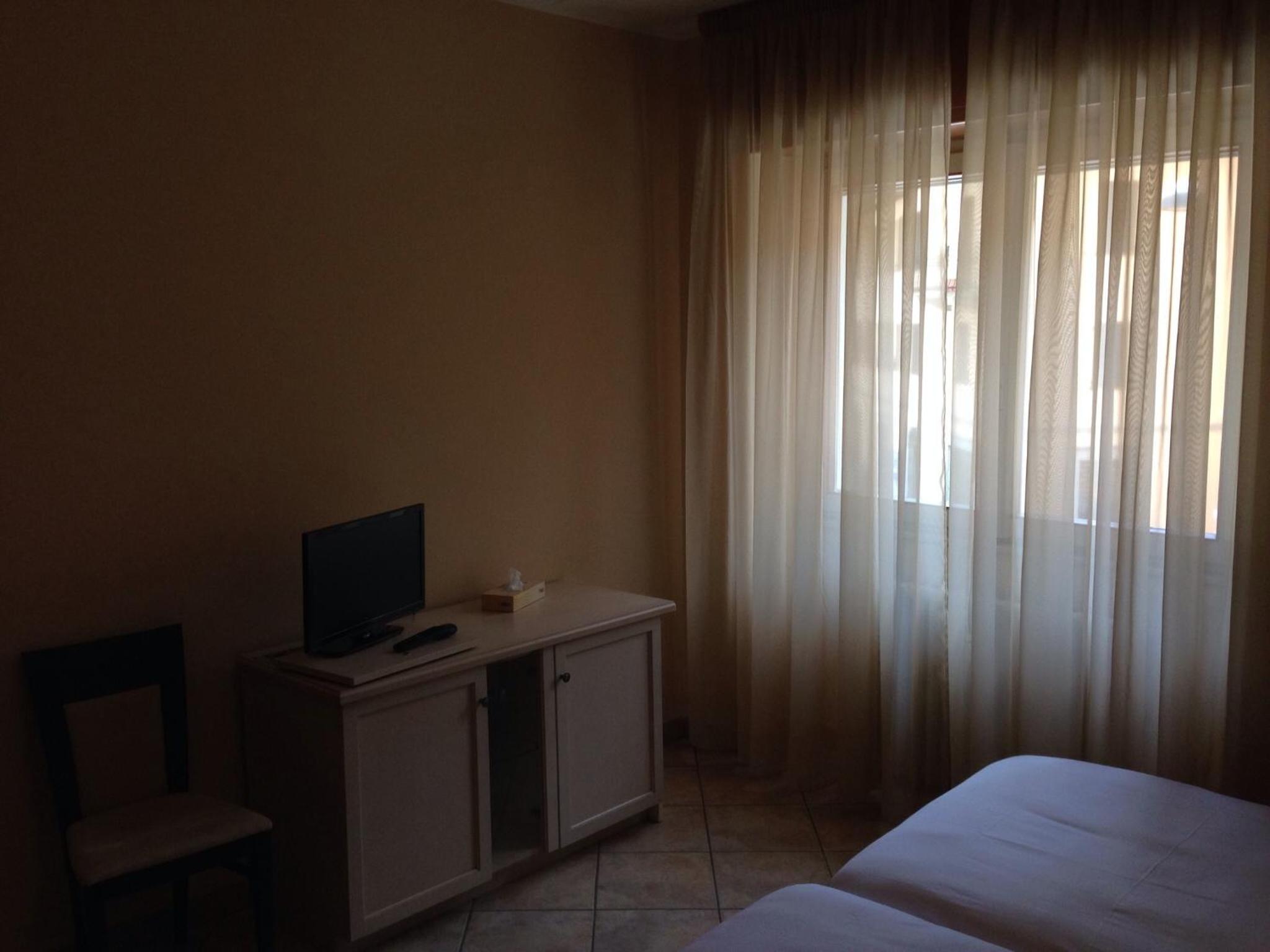 Double Room with Private External Bathroom photo 2