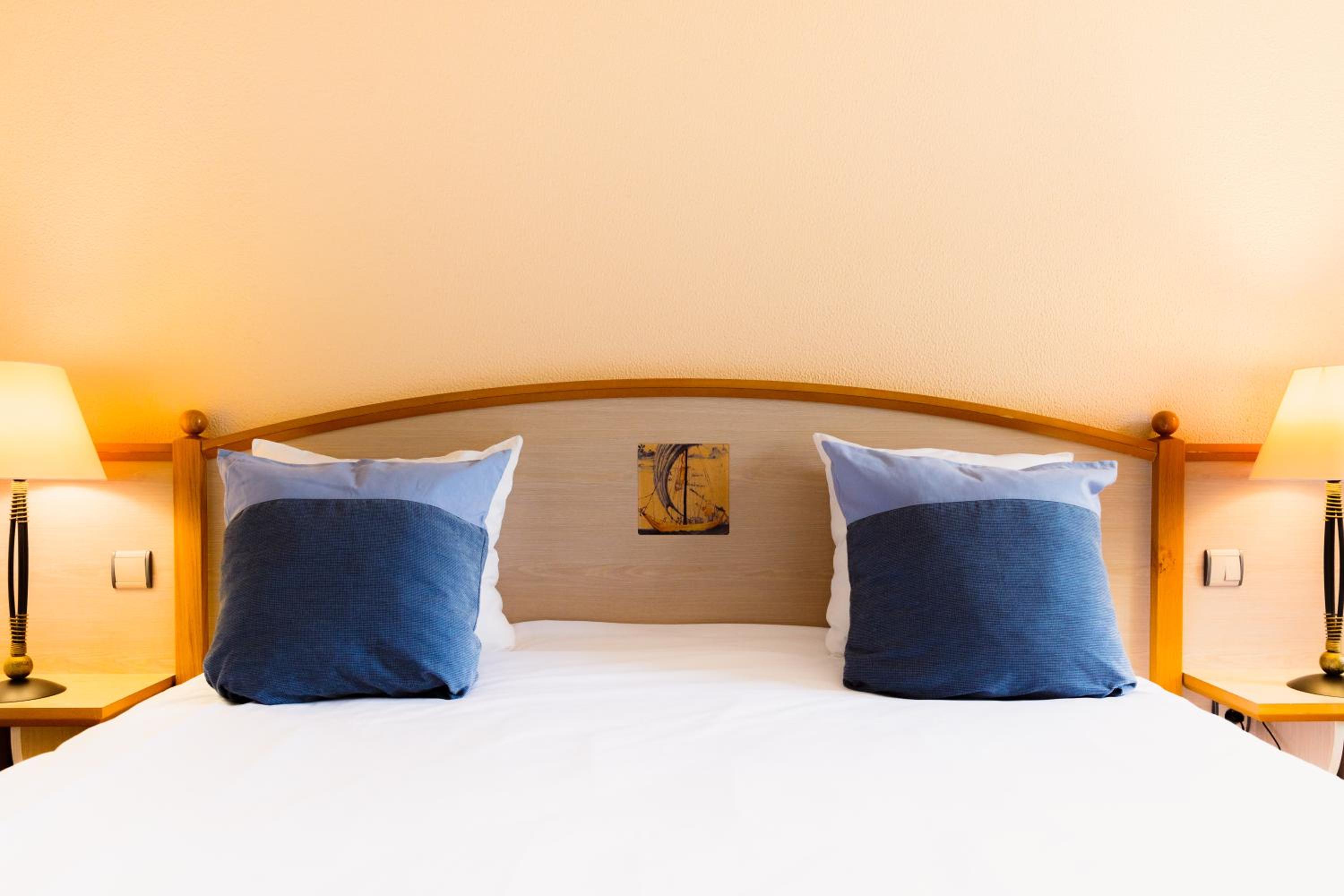 Standard Double Room - Photo 6