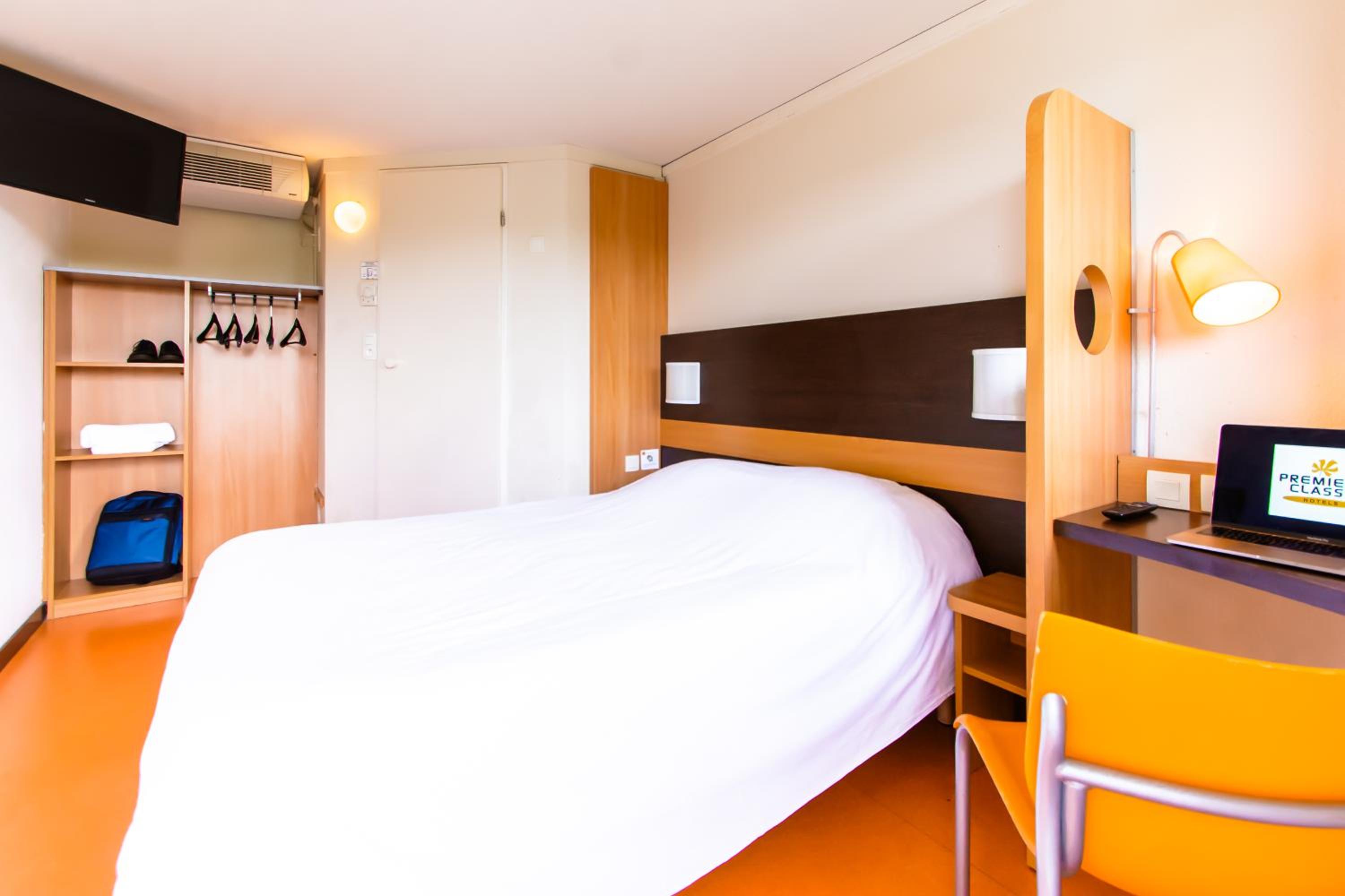 Double Room - Photo 2