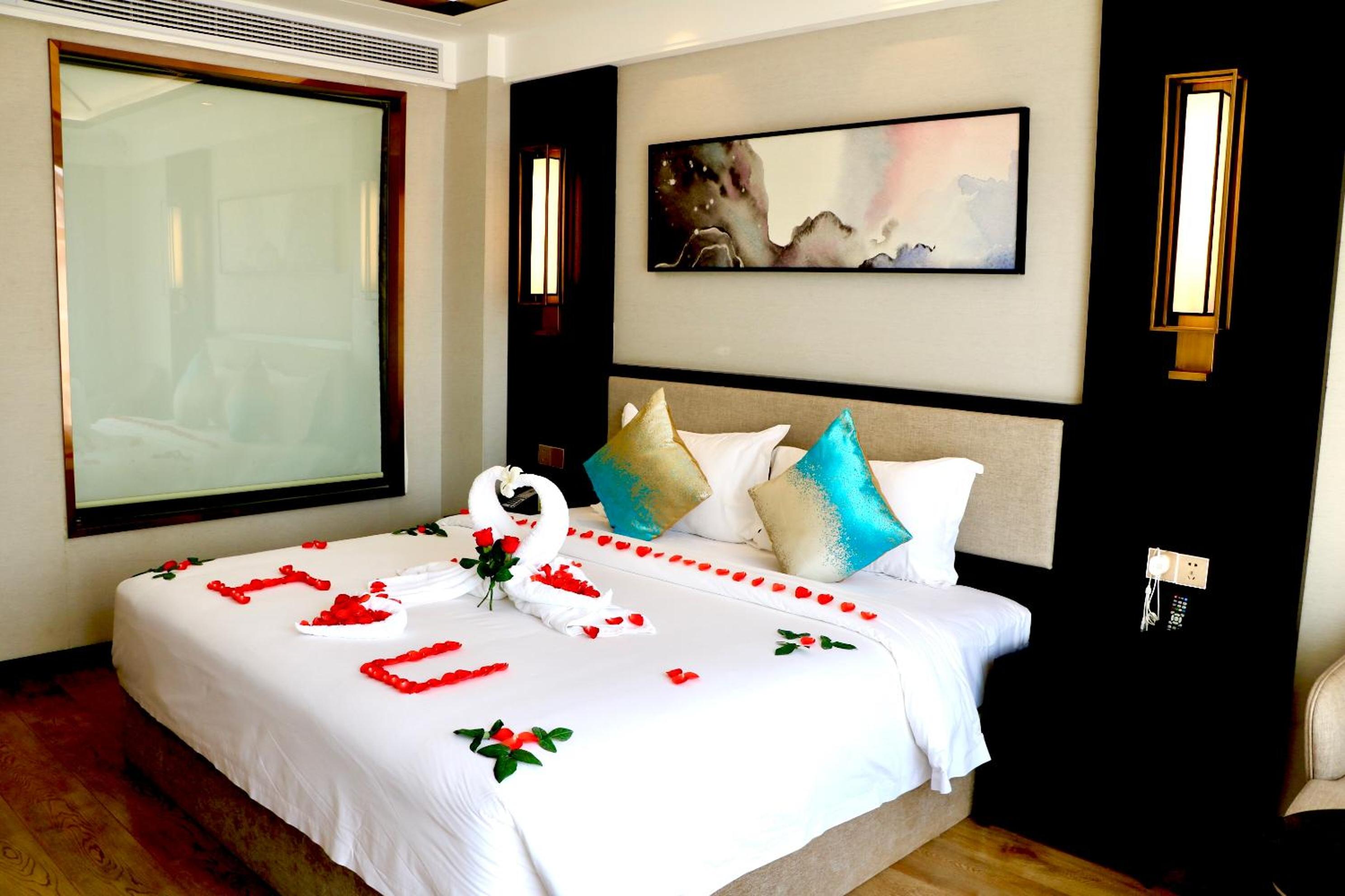 Deluxe Double Room - Photo 1