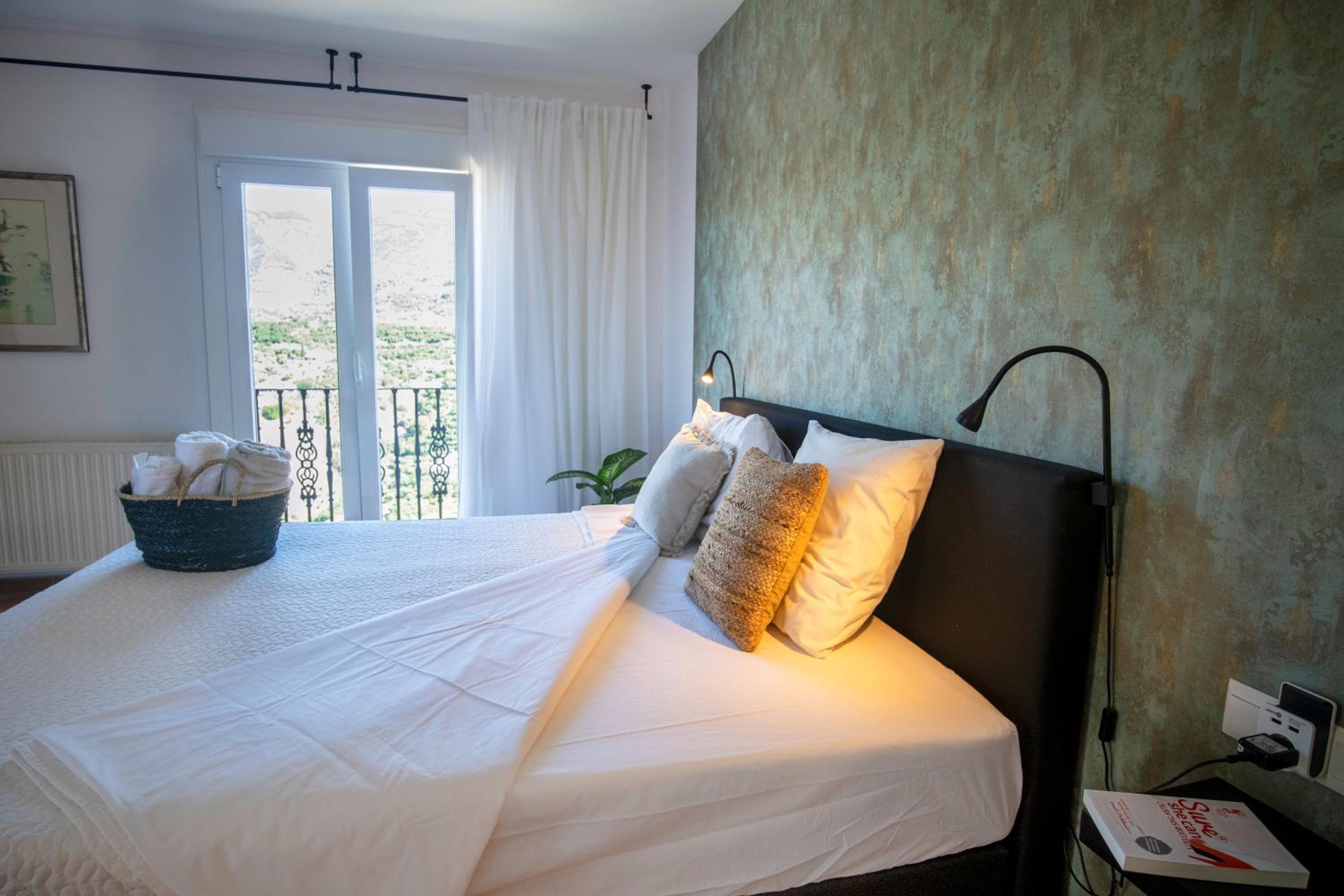 Superior King Room photo 3