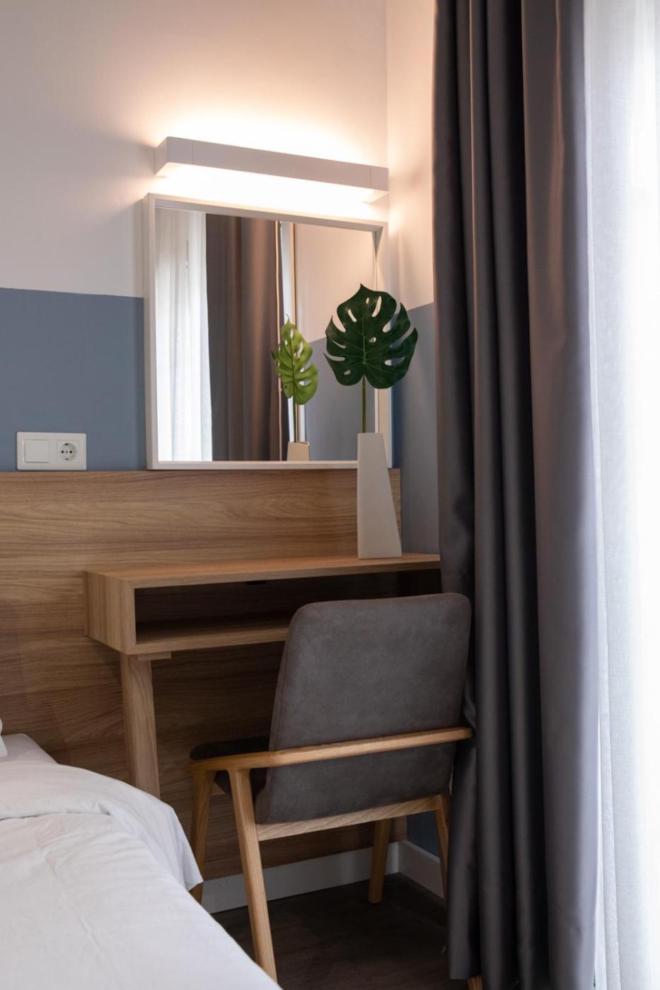 Standard Twin Room photo 2