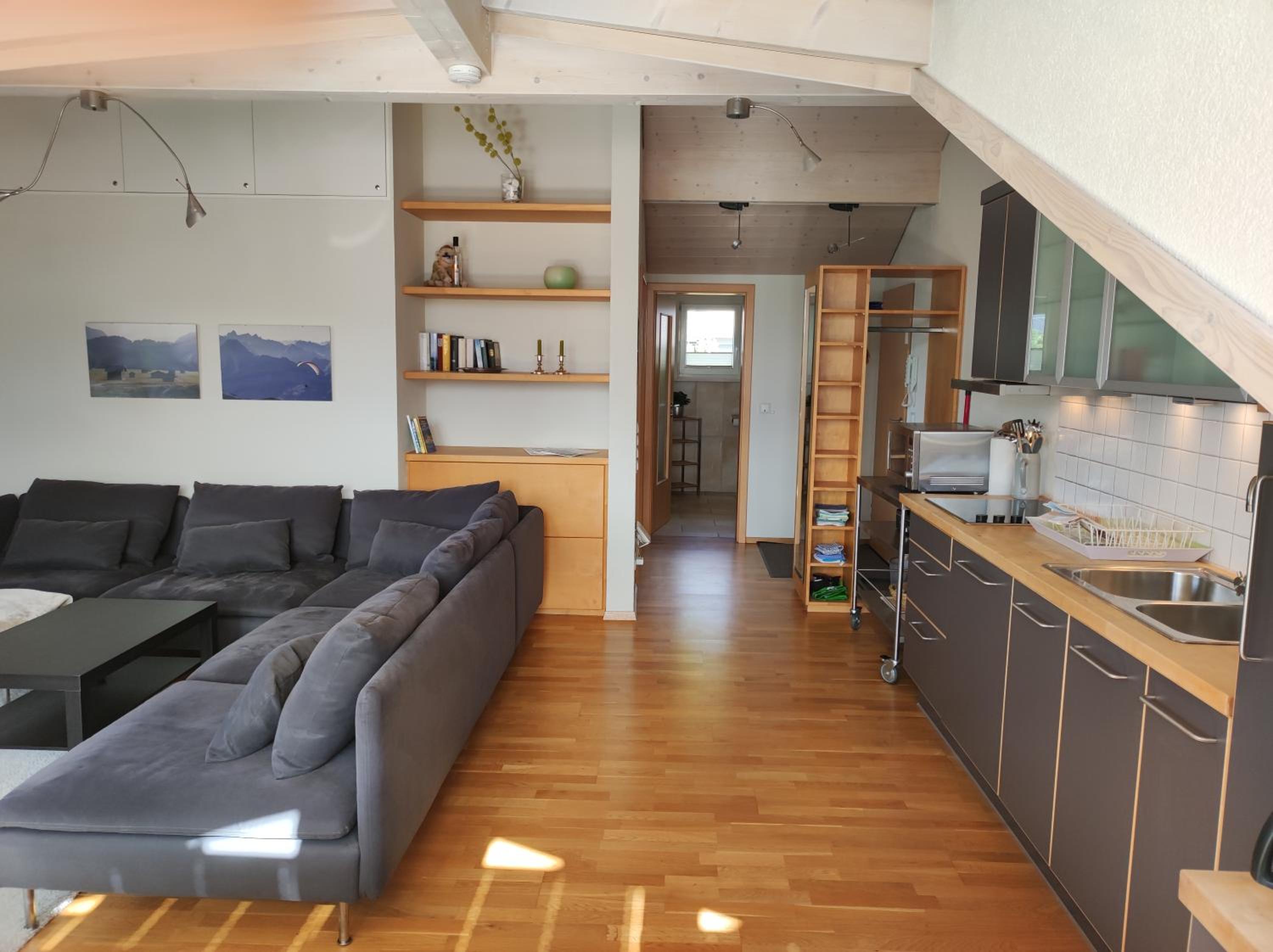 Apartment with Mountain View photo 2