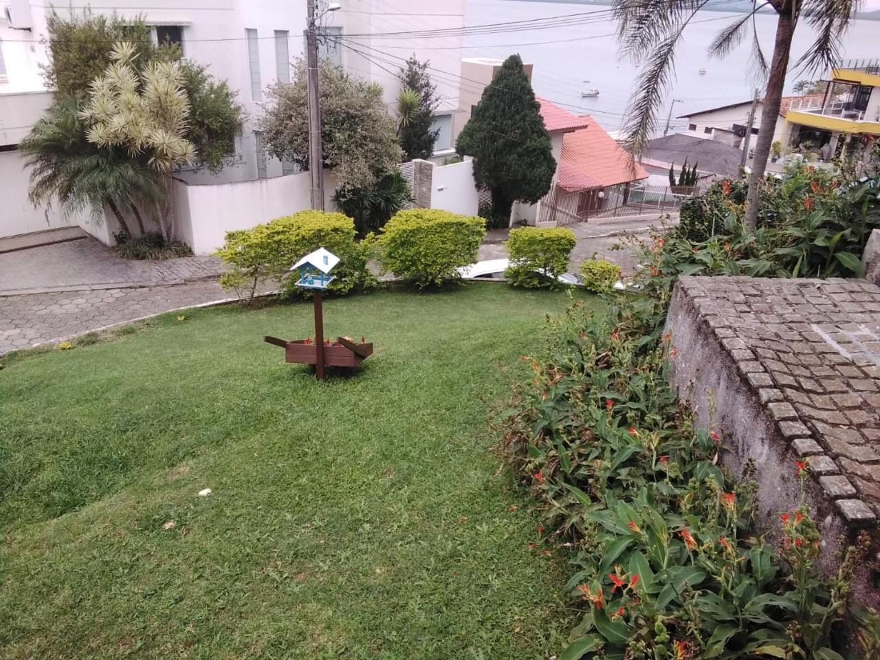 Apartment with Balcony - Photo 16
