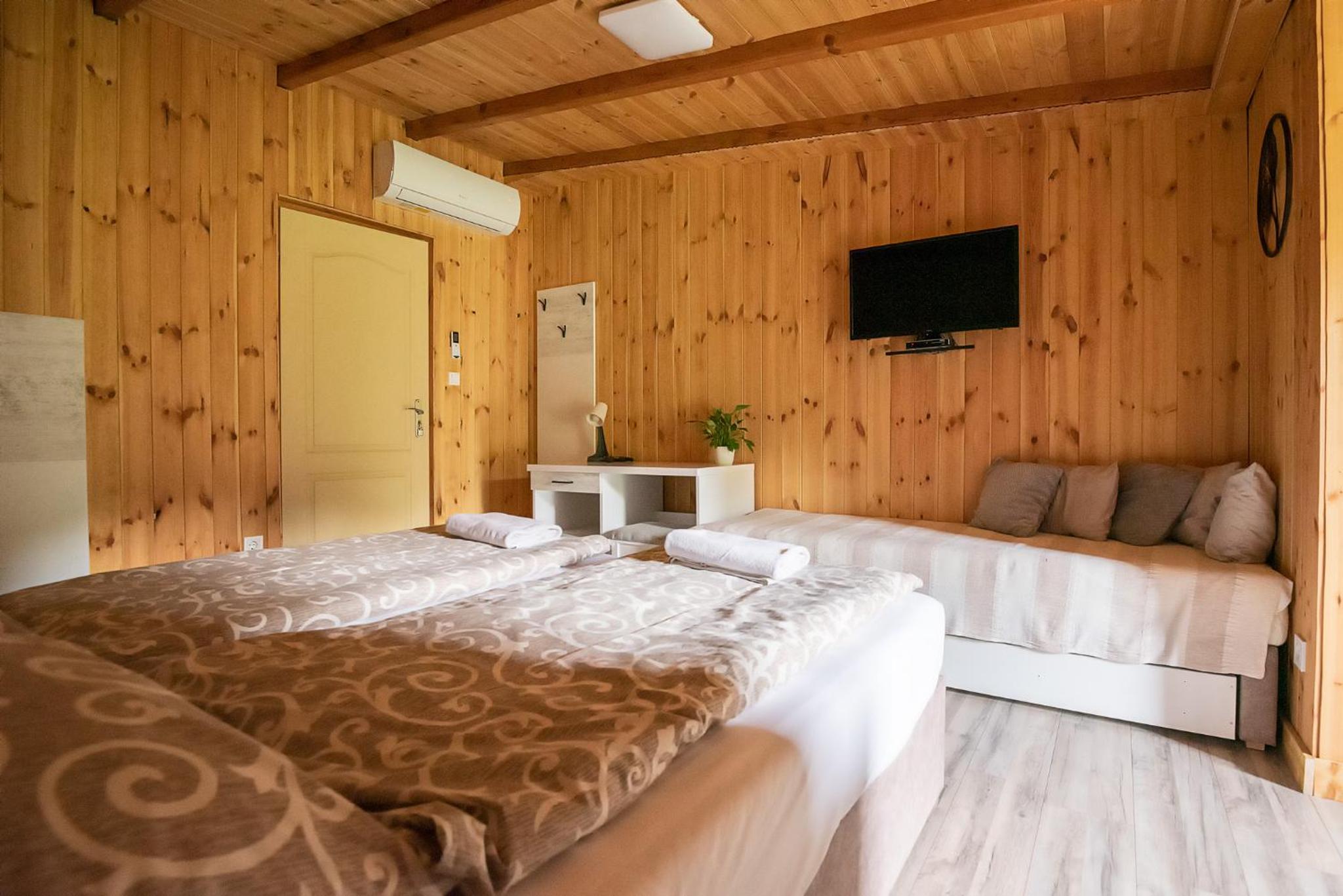 Double or Twin Room photo 1