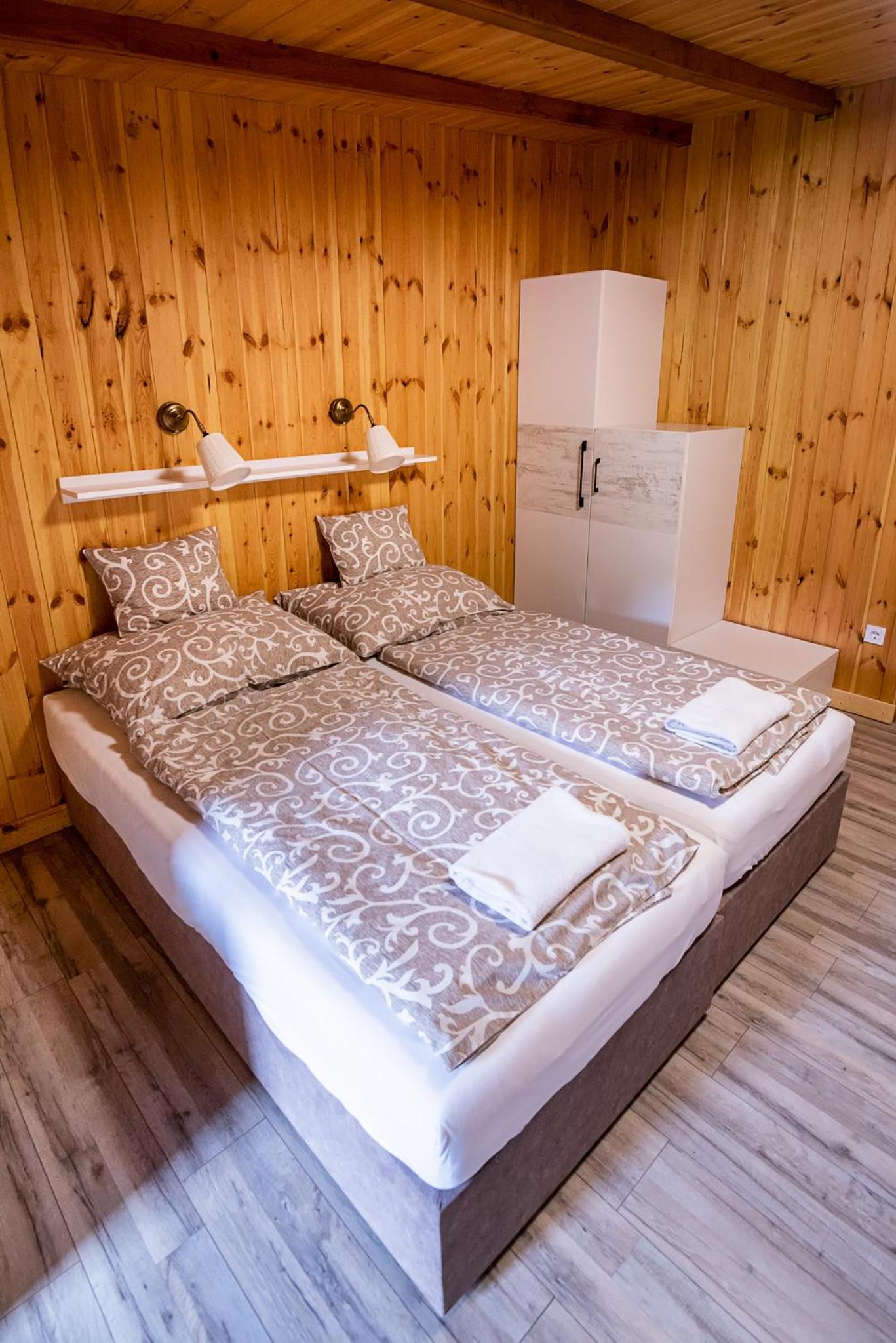 Double or Twin Room photo 3