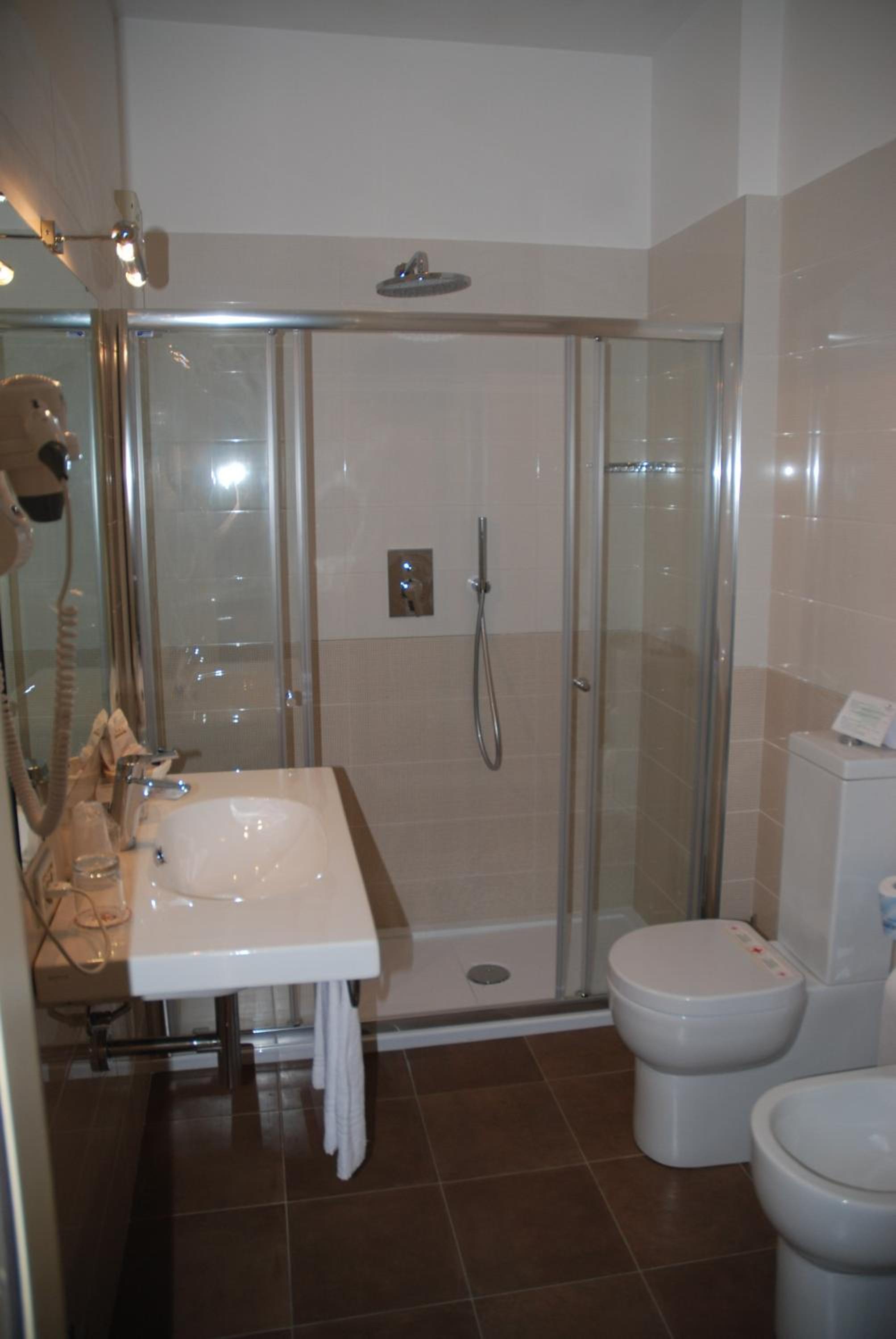 Basic Triple Room - Photo 5