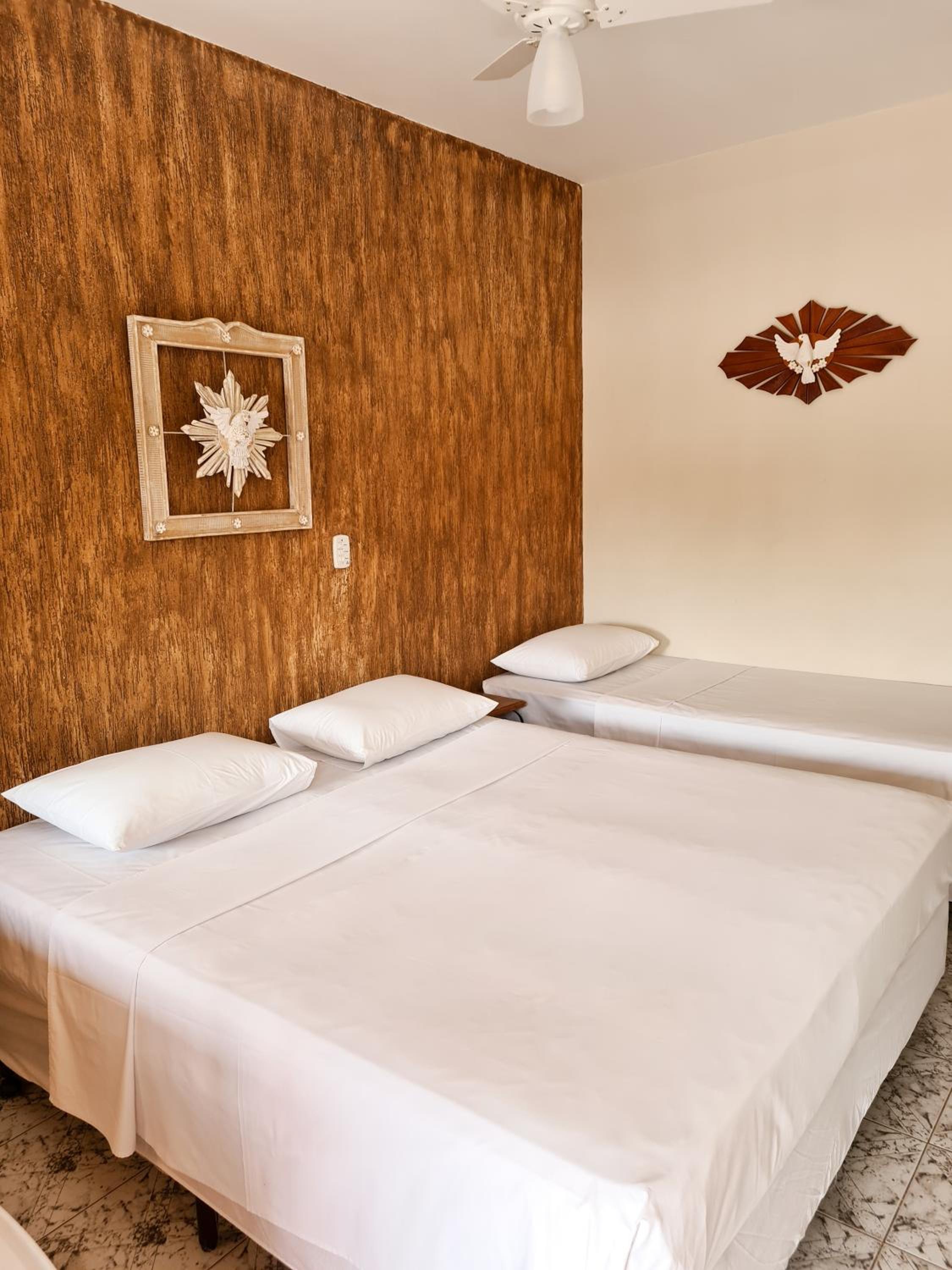 Standard Triple Room - Photo 4