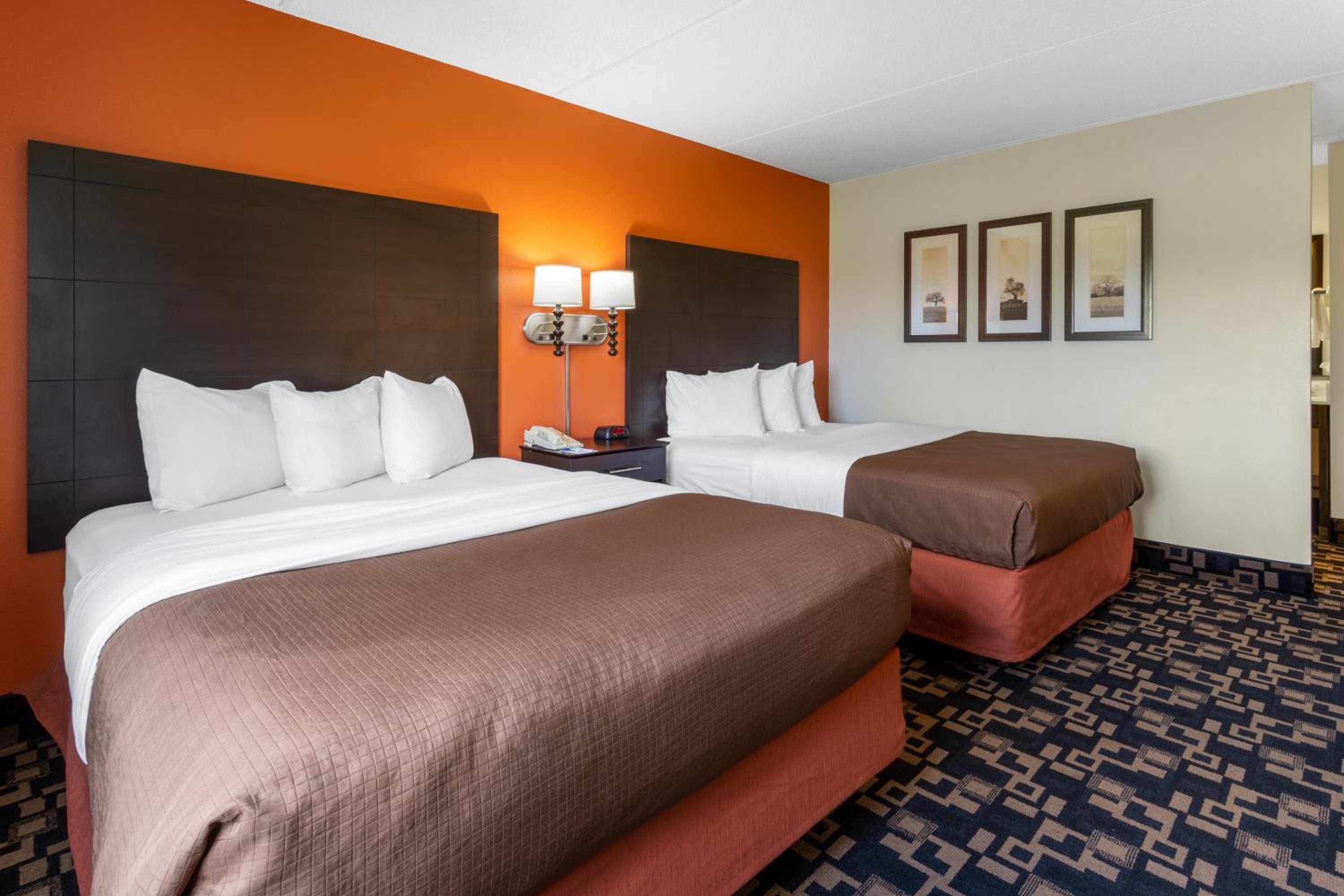 Queen Room with Two Queen Beds - Non-Smoking