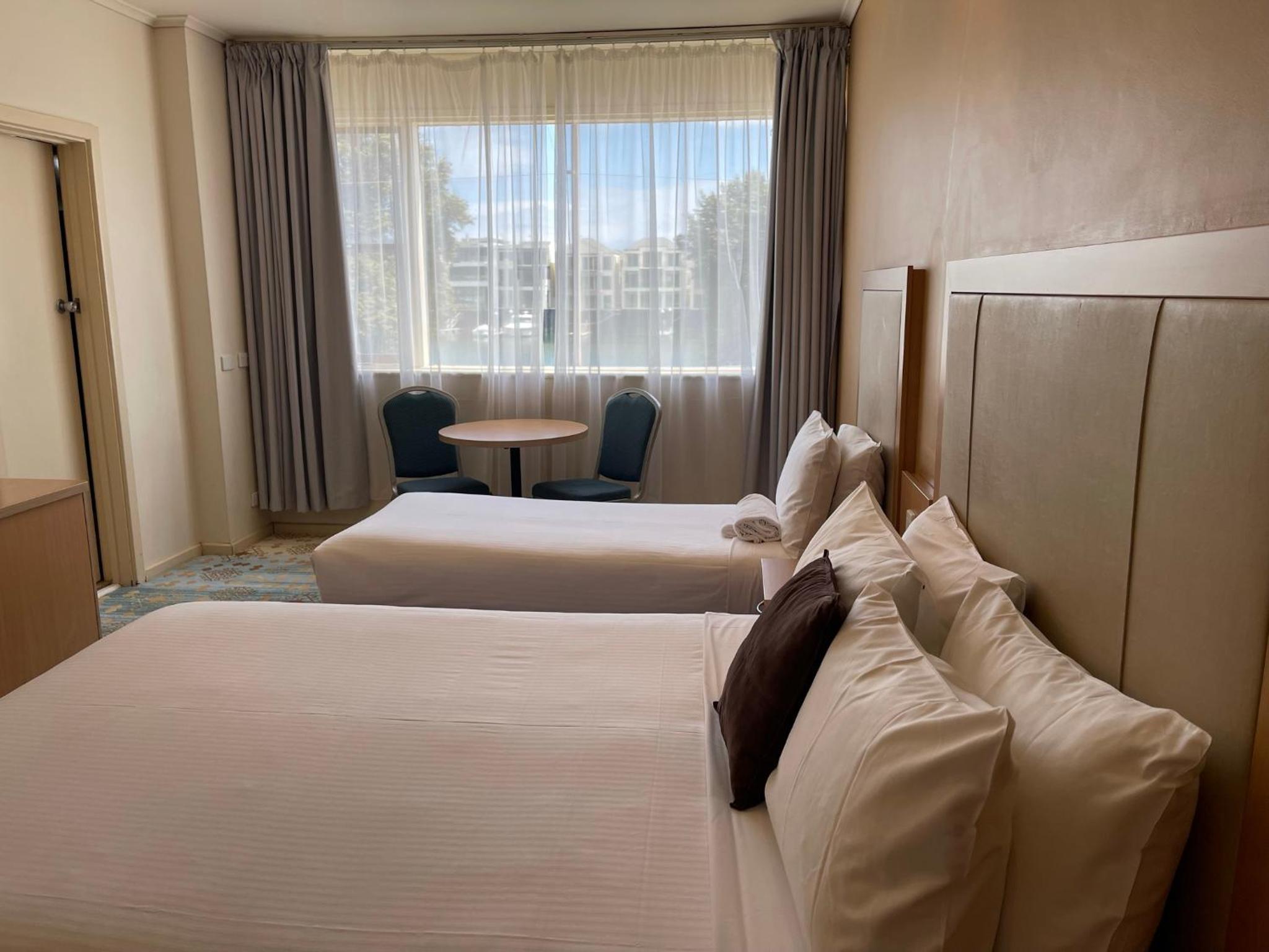 Double or Twin Room with View - Photo 7