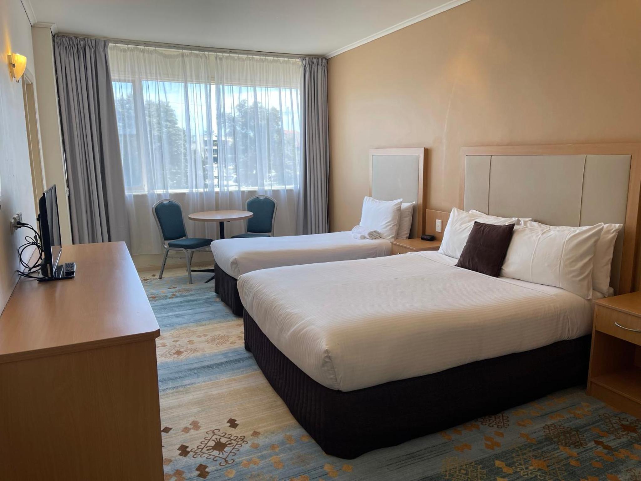 Double or Twin Room with View - Photo 1