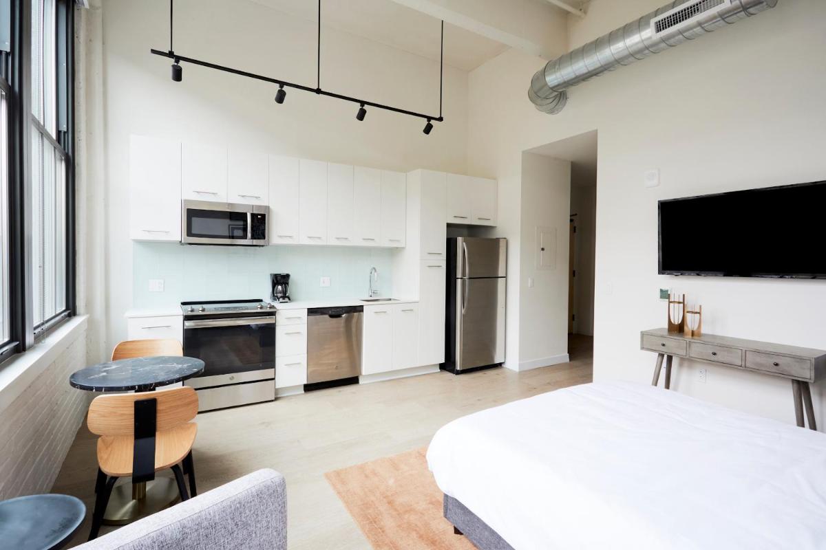 Studio Apartment