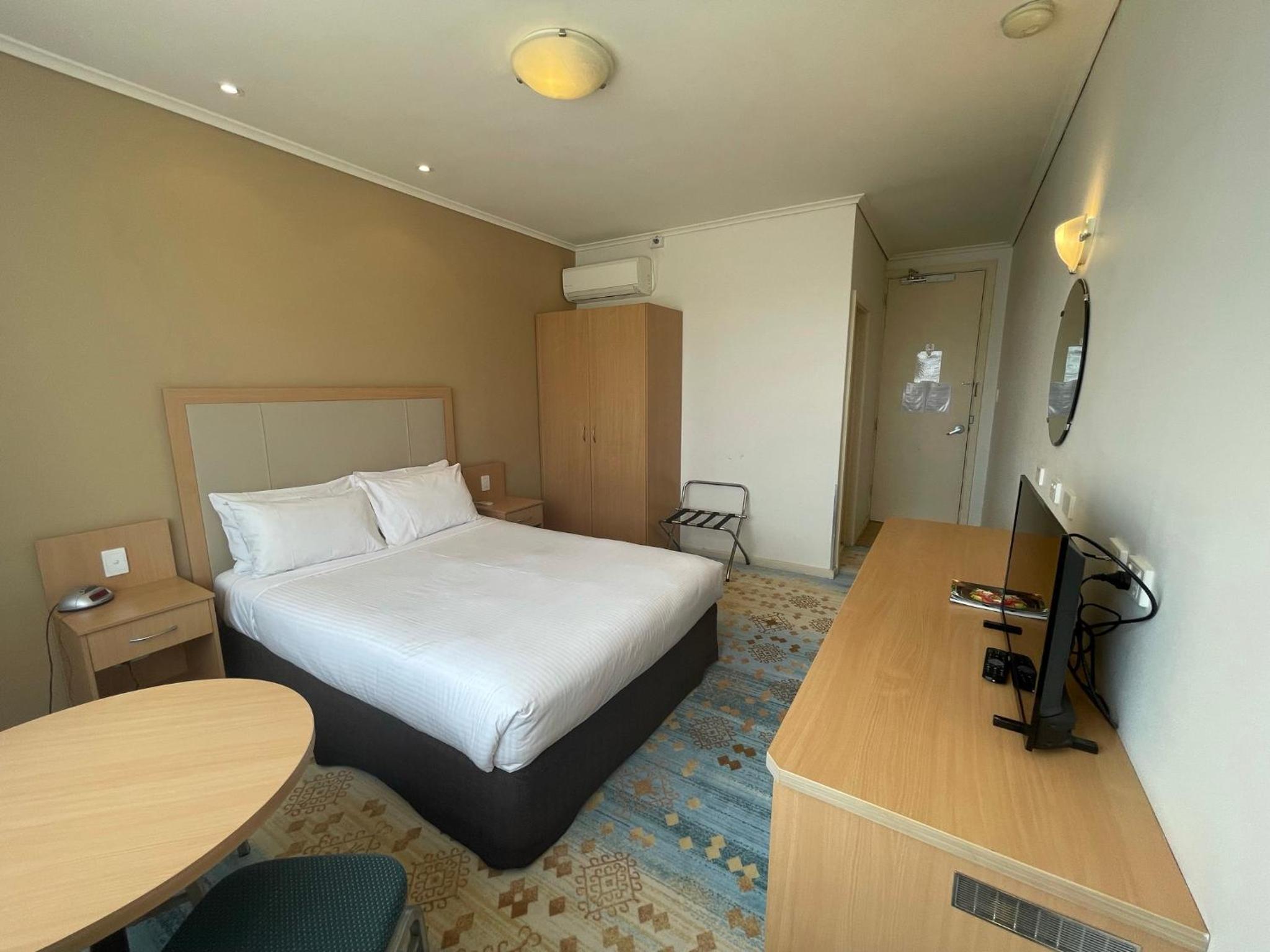 Standard Double Room with Marine View - Photo 6
