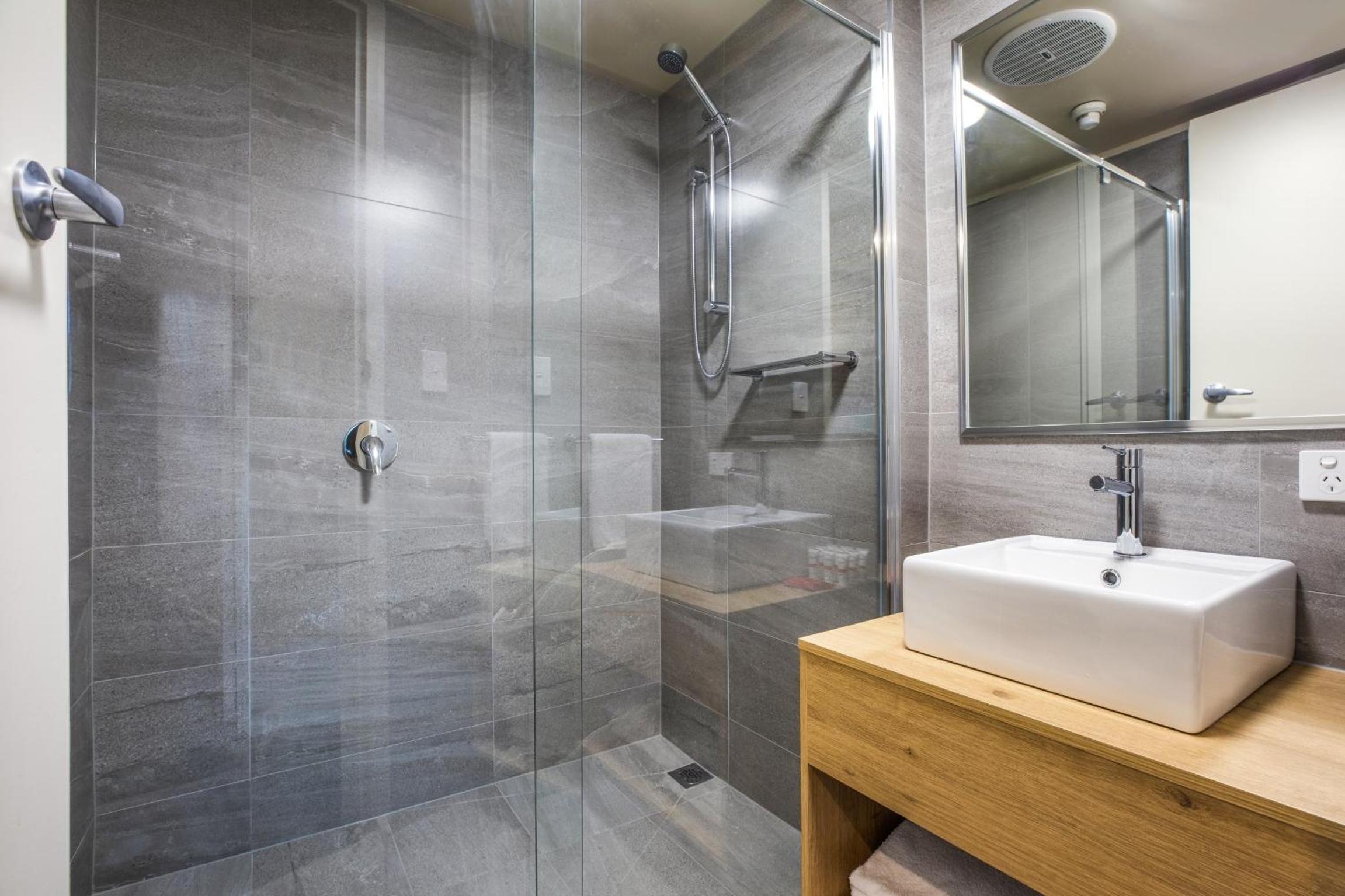 Two-Bedroom Apartment - Photo 9