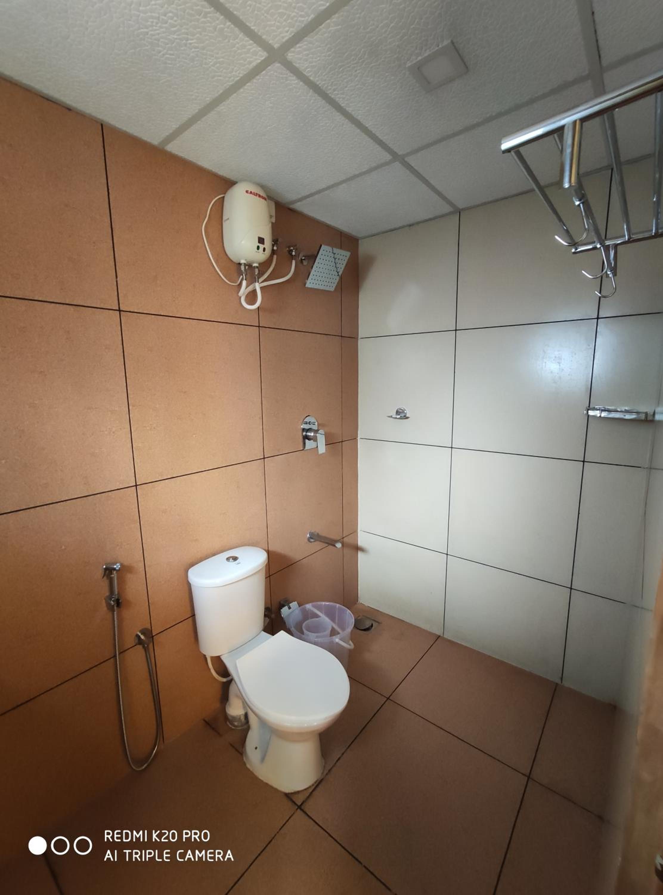 Deluxe Double Room (2 Adults + 1 Child) - Photo 5