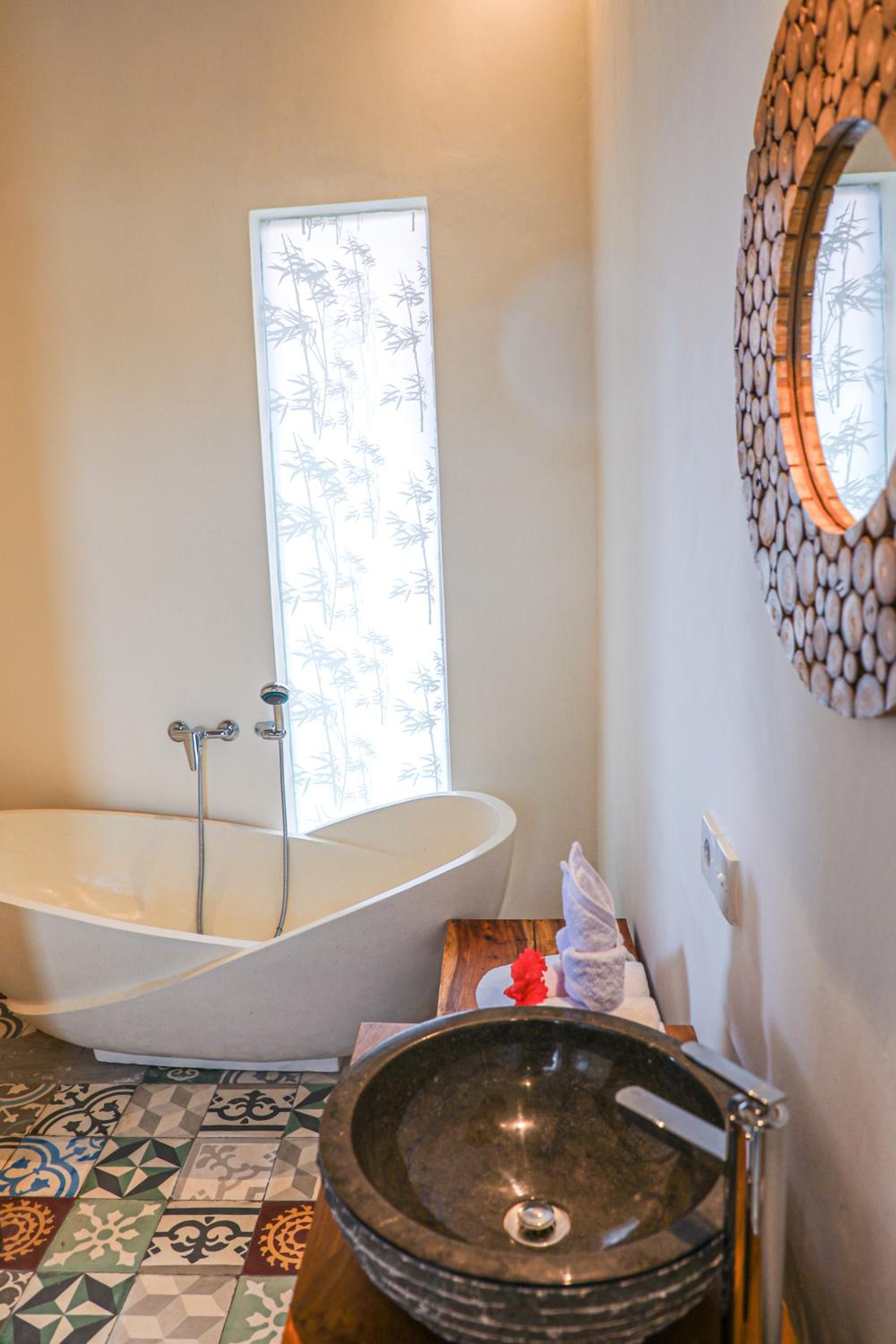 Villa with Private Pool - Photo 17
