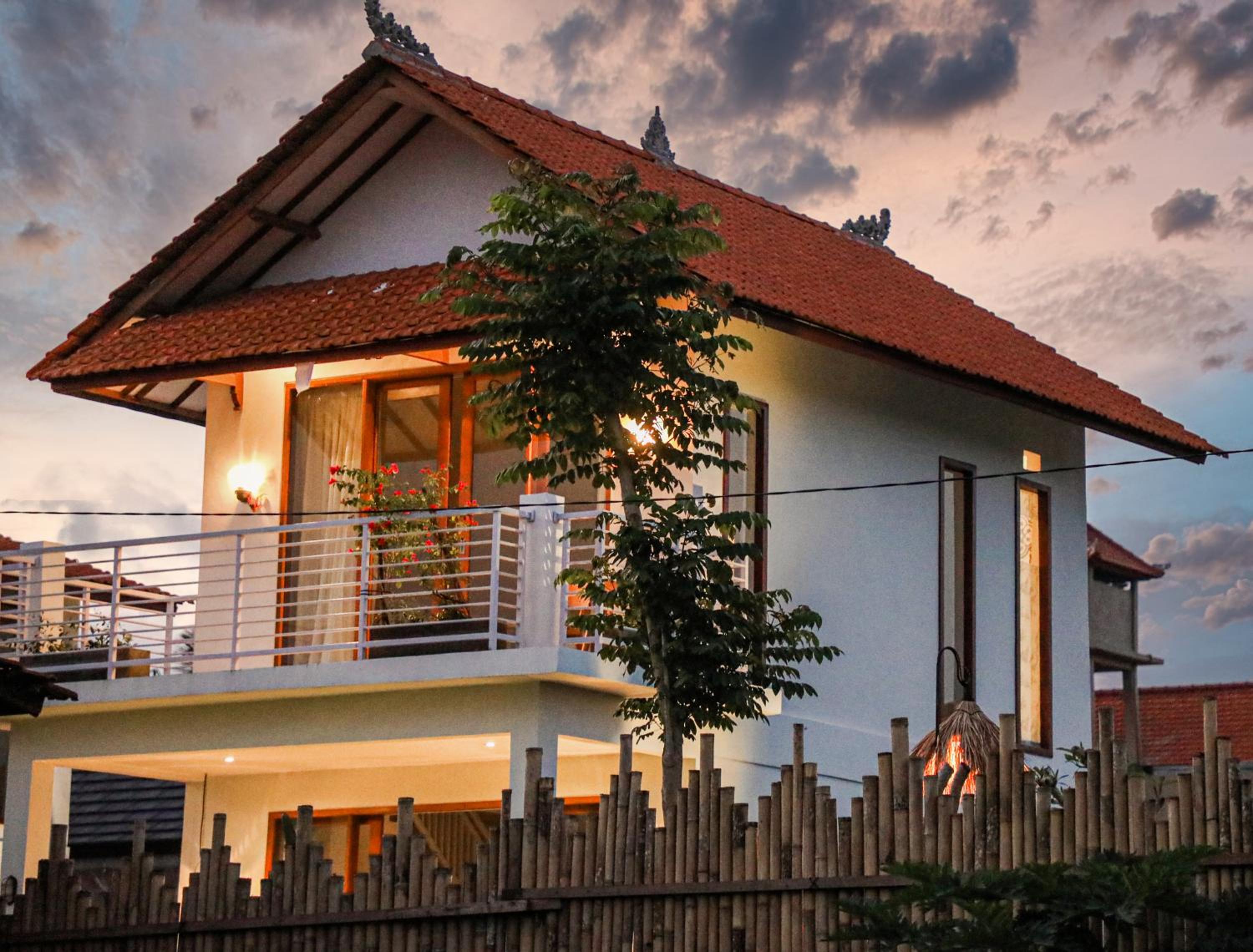 Villa with Private Pool - Photo 16