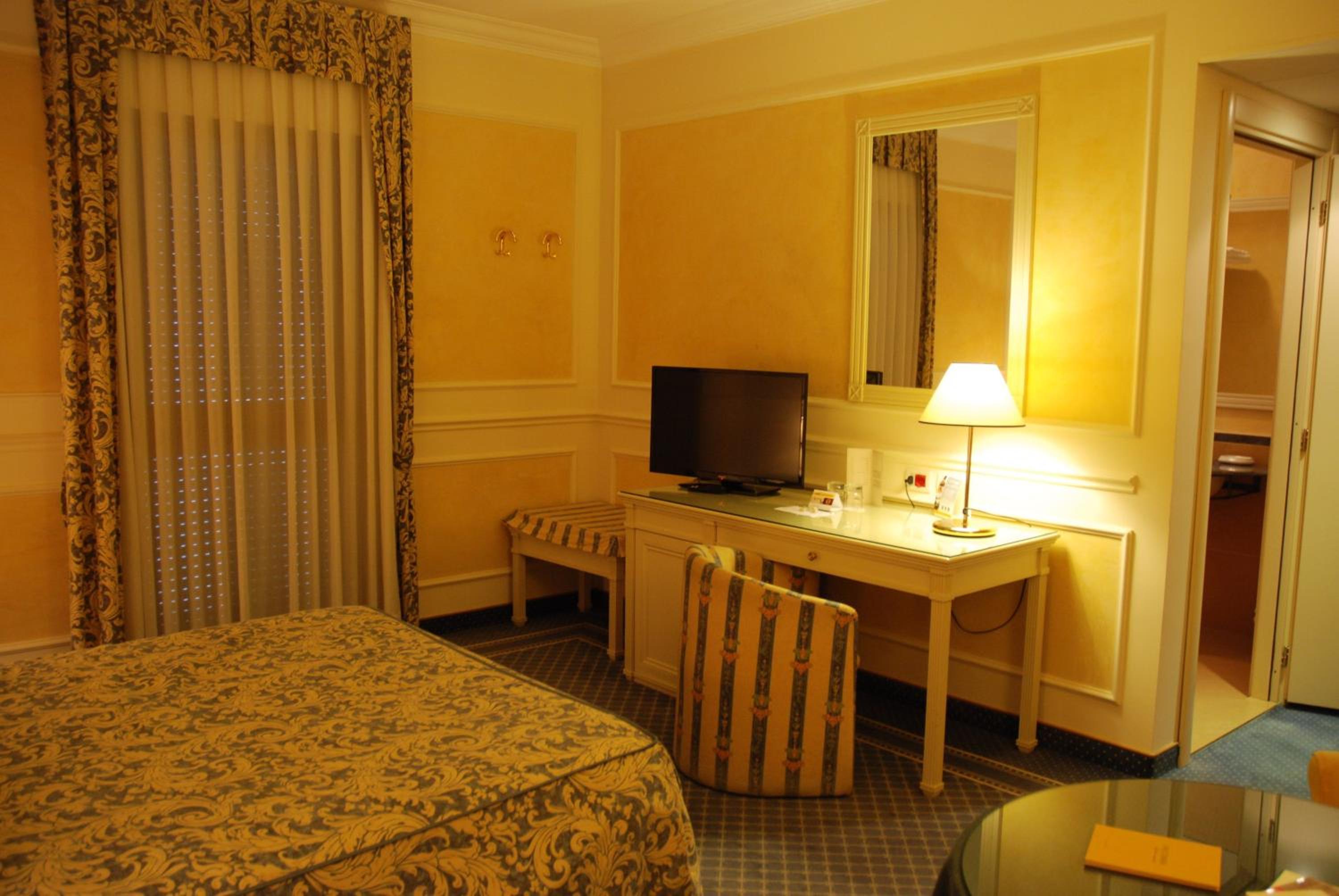 Superior Double Room - Photo 3