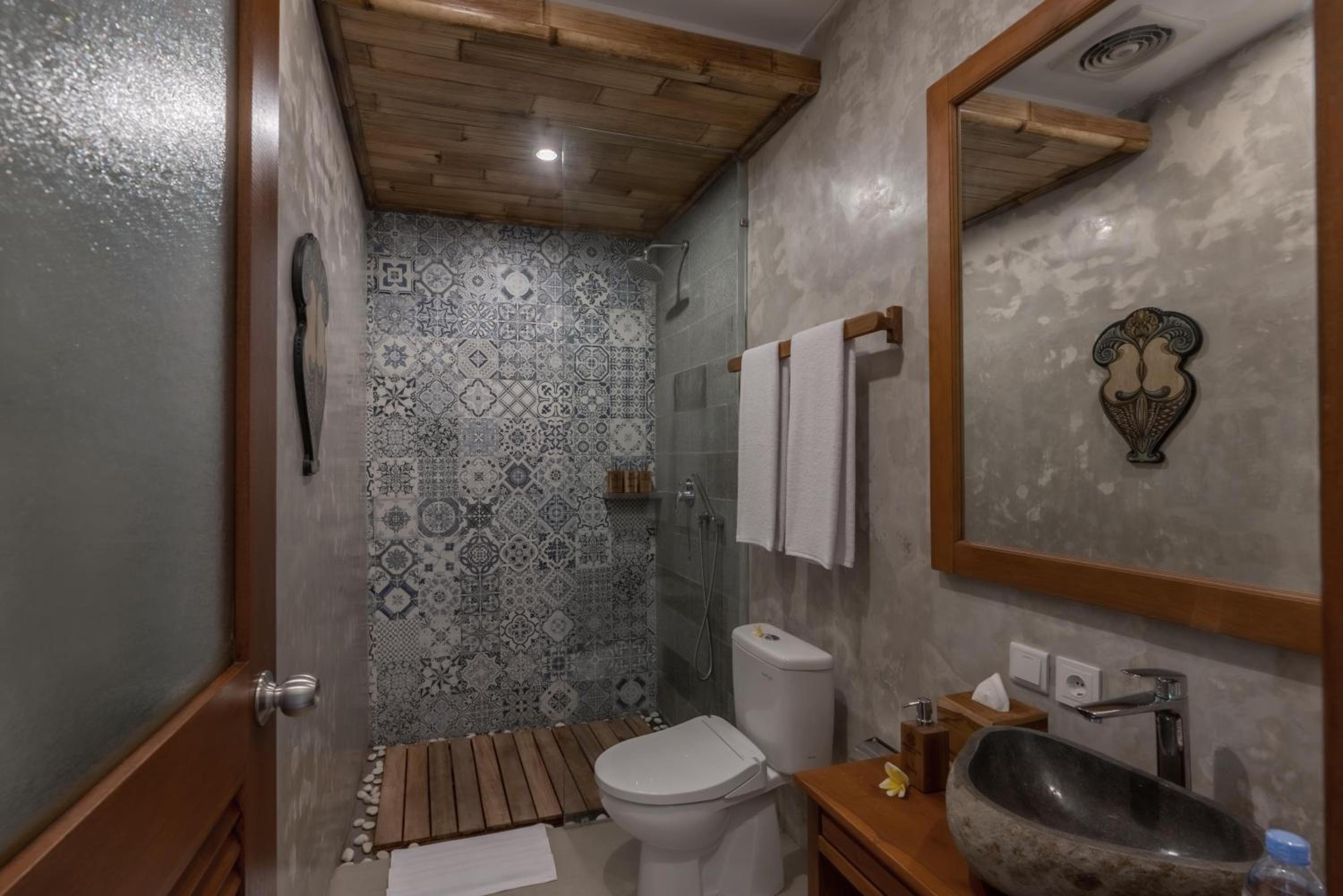 Deluxe Room - Photo 15