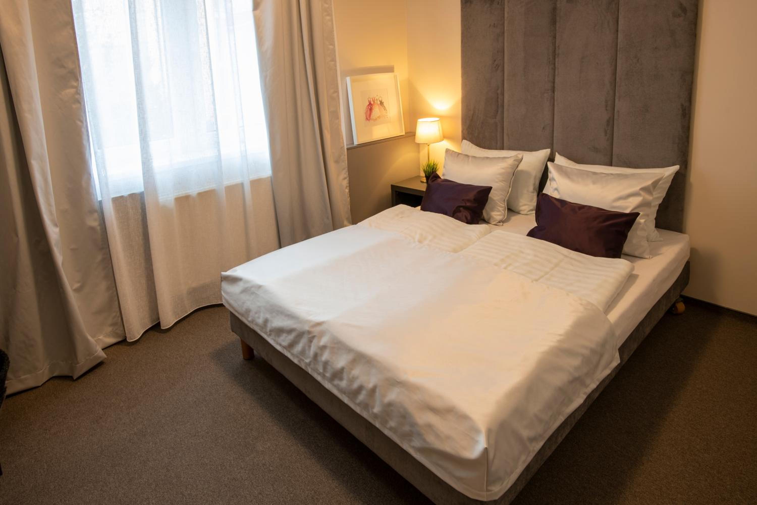Superior Suite - Photo 12