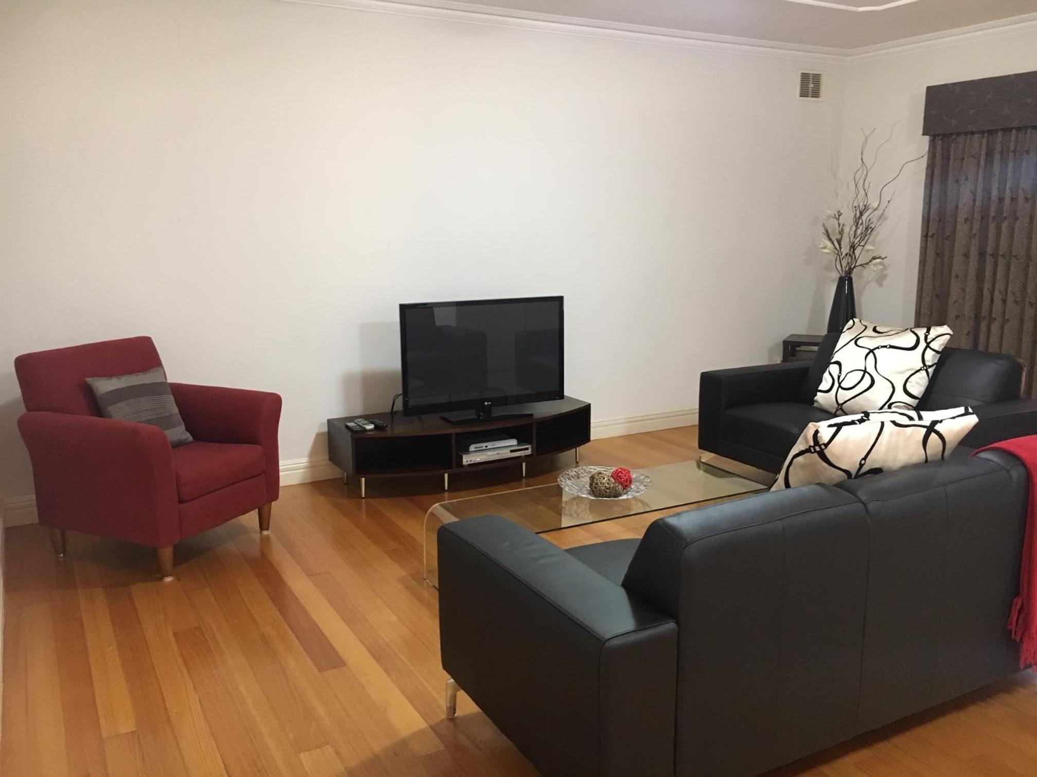 Two-Bedroom Apartment photo 3